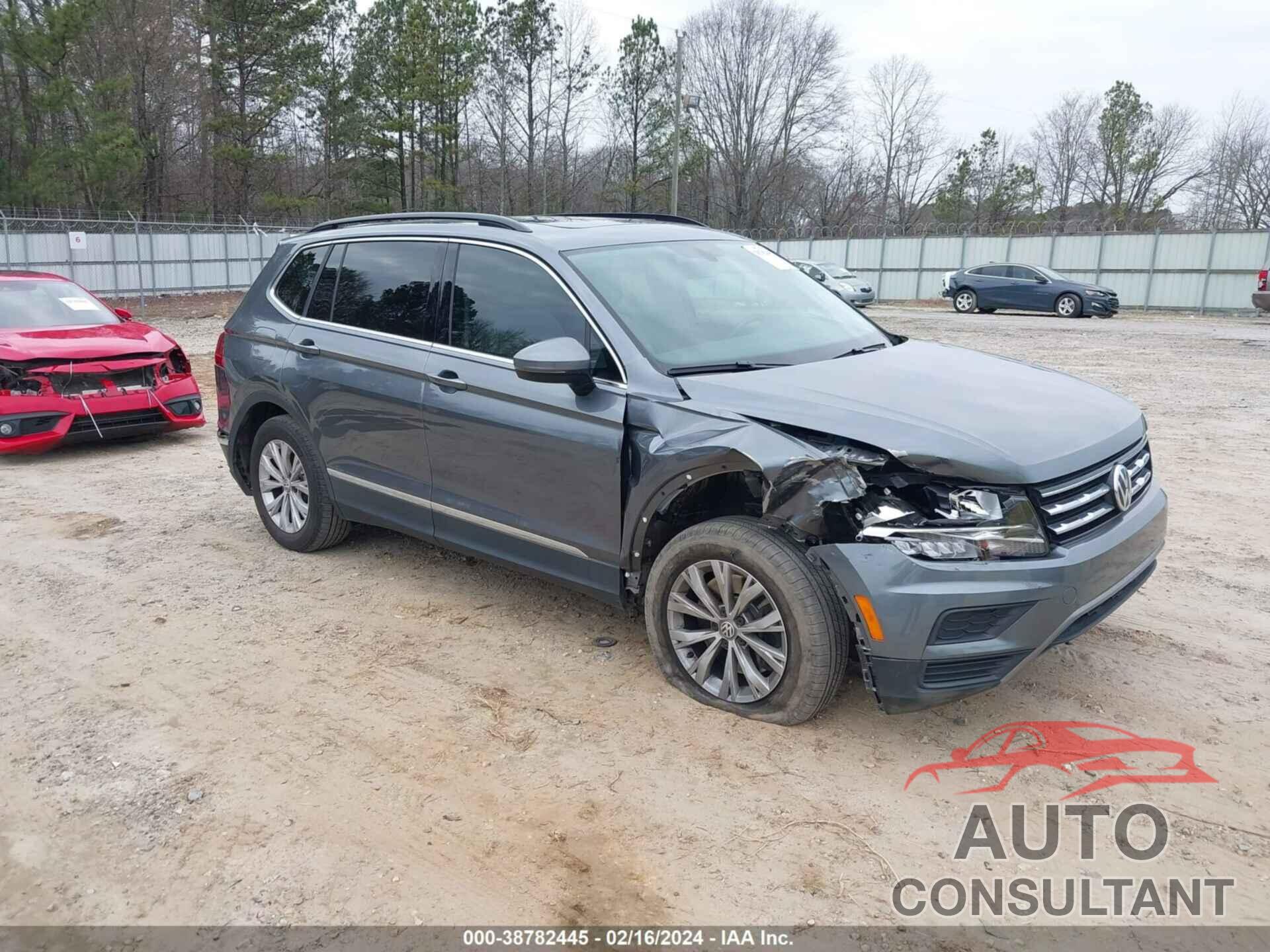 VOLKSWAGEN TIGUAN 2018 - 3VV3B7AX0JM126595