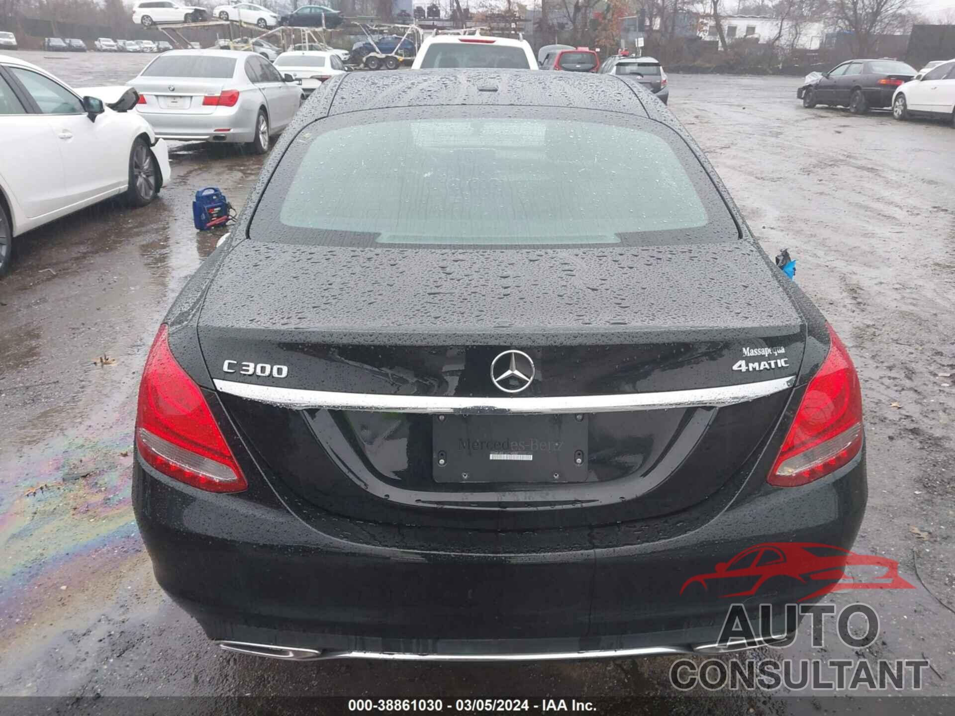 MERCEDES-BENZ C 300 2018 - 55SWF4KB1JU274520