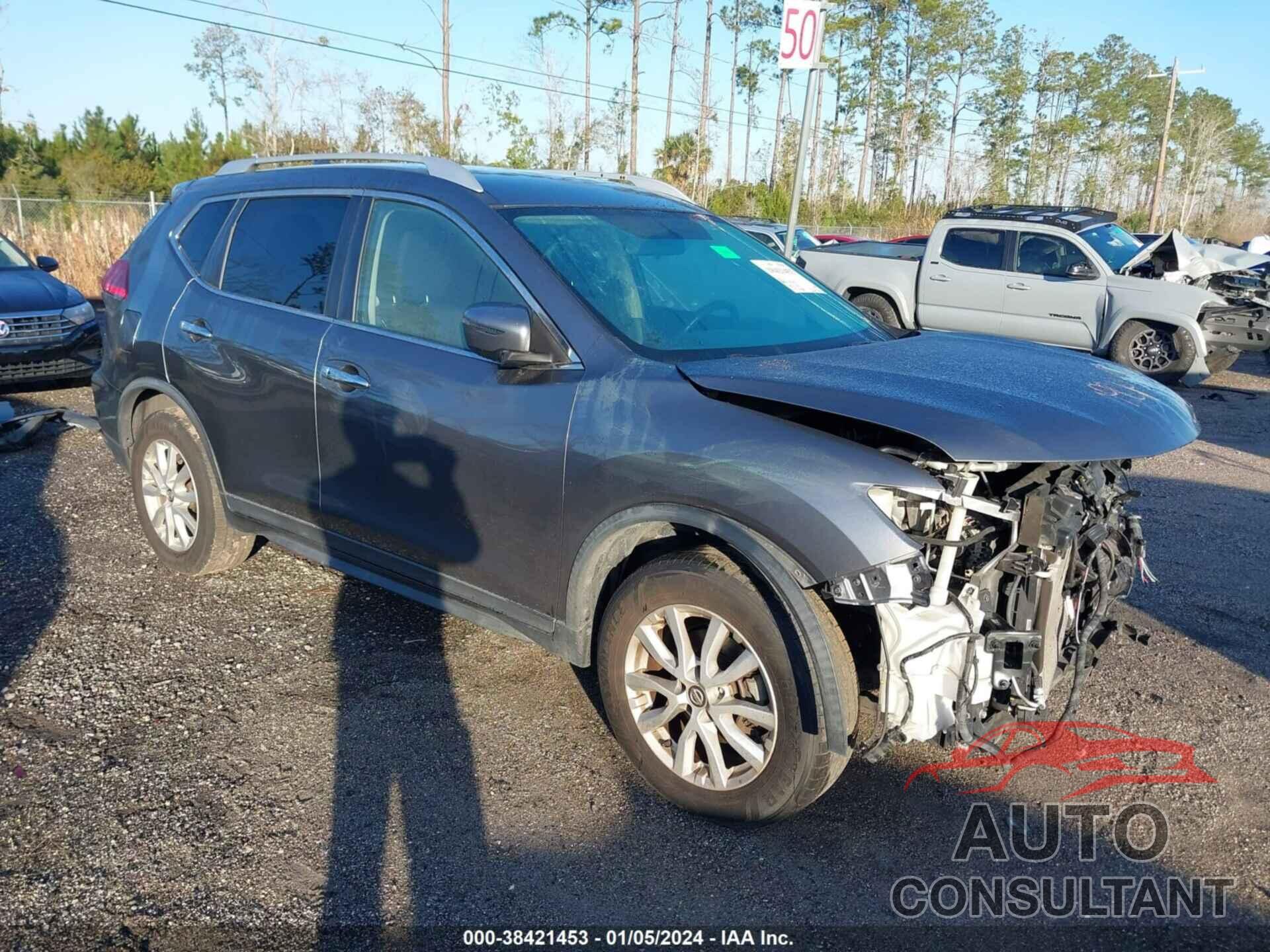 NISSAN ROGUE 2017 - KNMAT2MT9HP594019