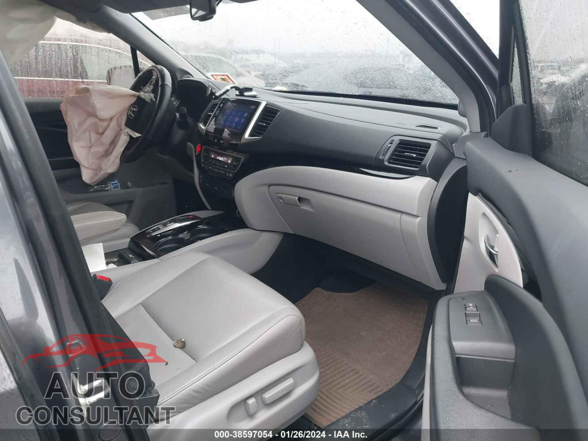HONDA PILOT 2016 - 5FNYF6H99GB016104