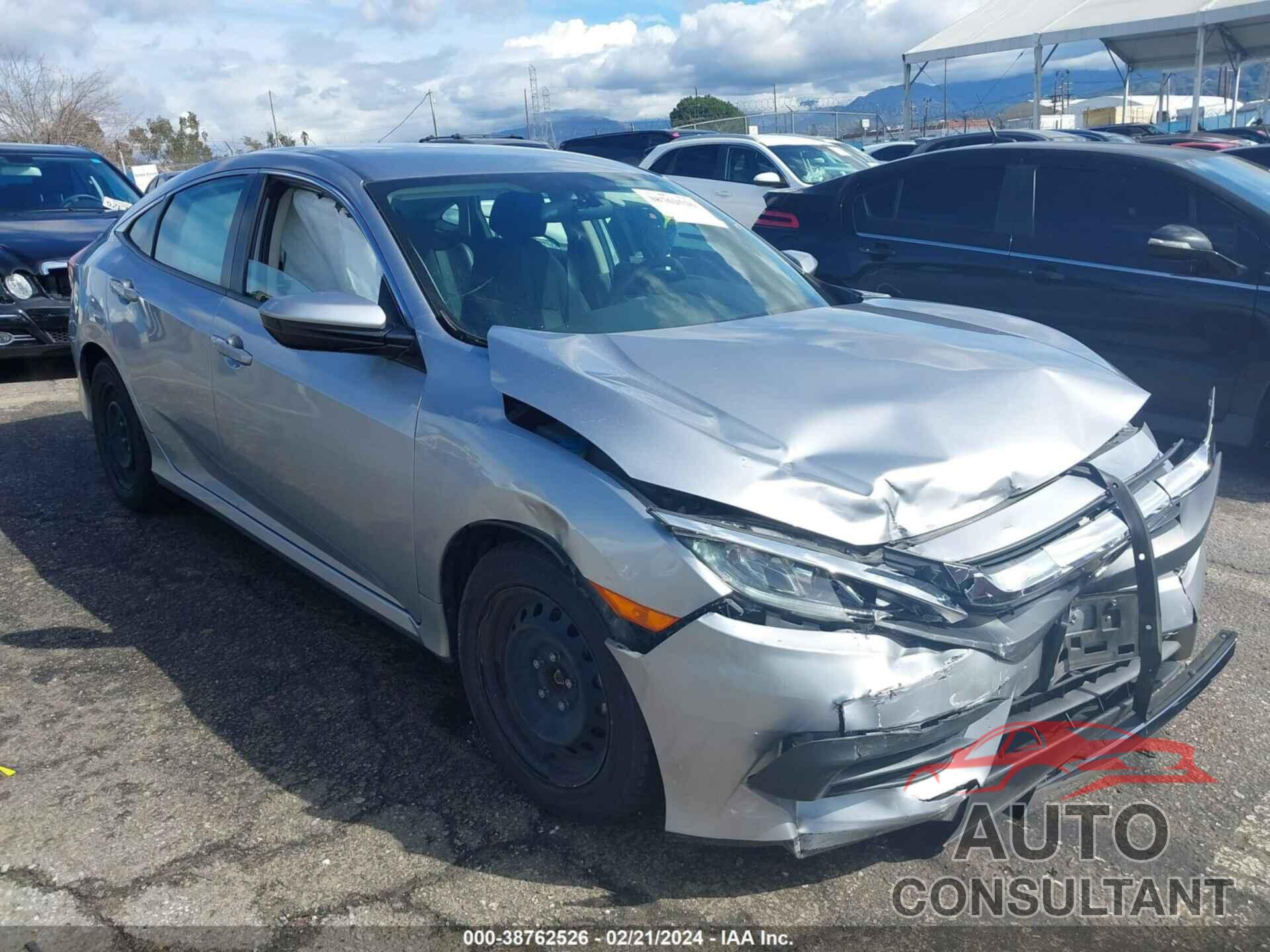 HONDA CIVIC 2018 - 2HGFC2F57JH603560