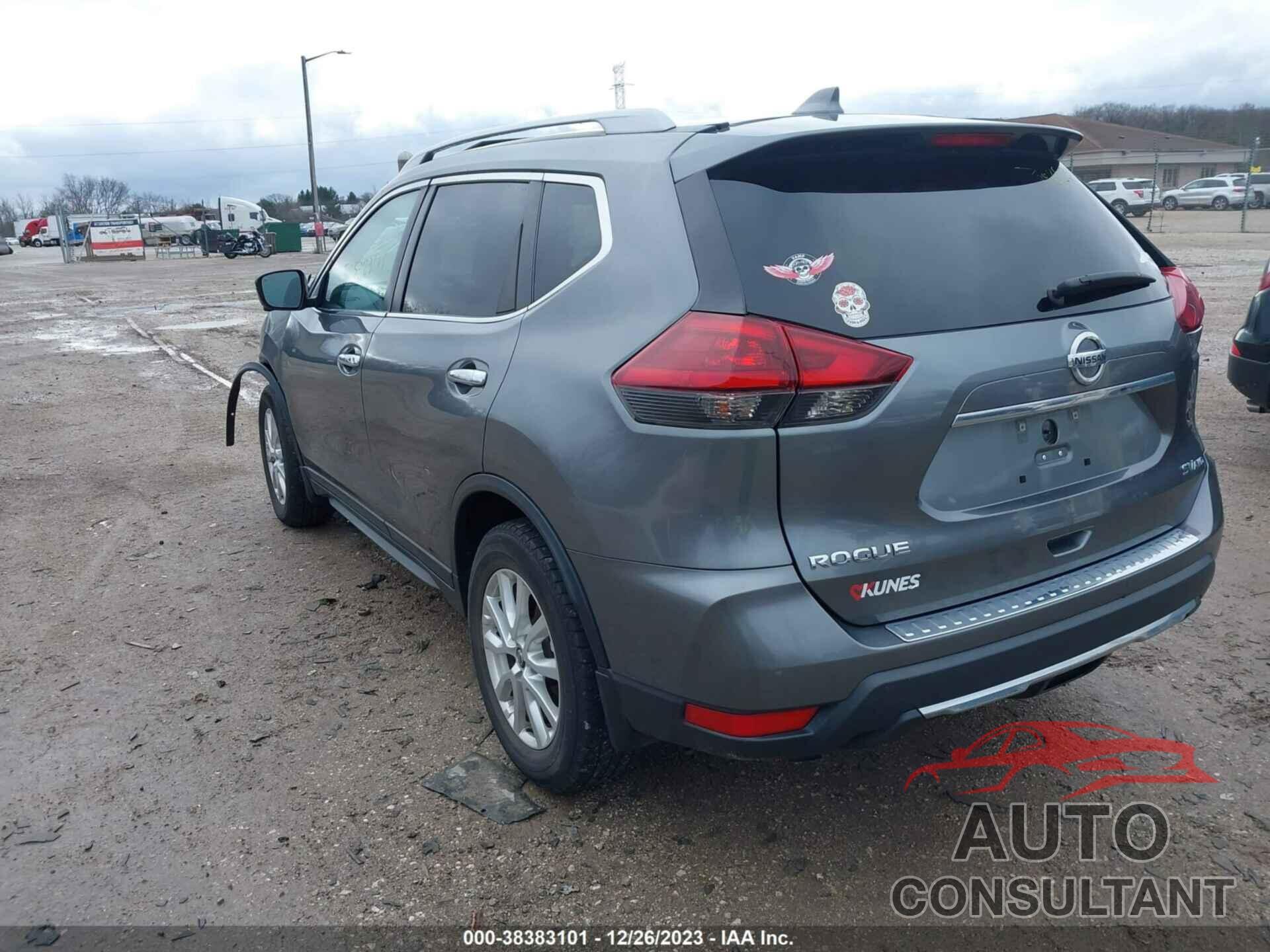 NISSAN ROGUE 2018 - 5N1AT2MV7JC769166