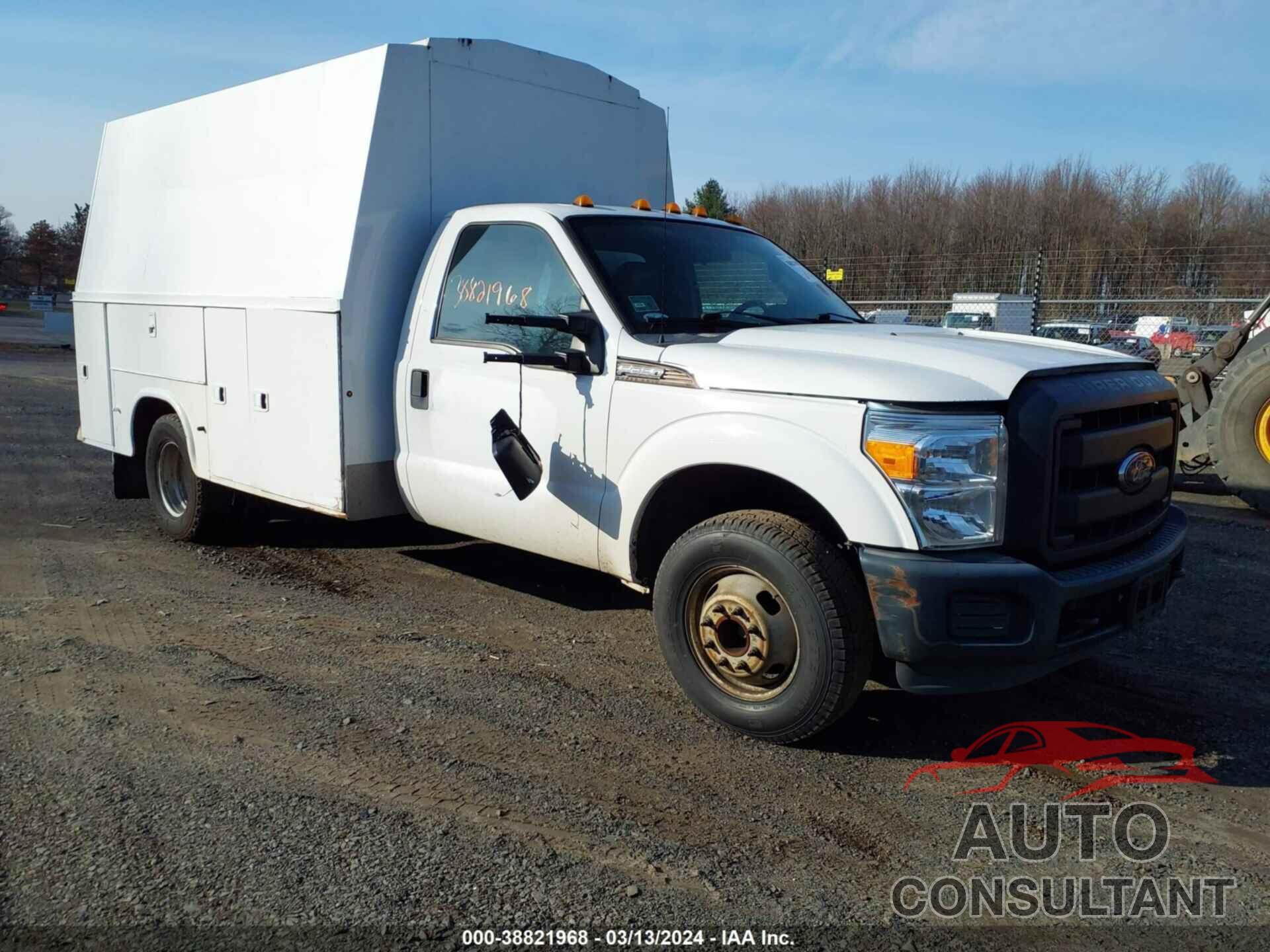 FORD F-350 CHASSIS 2016 - 1FDRF3G62GEC87528