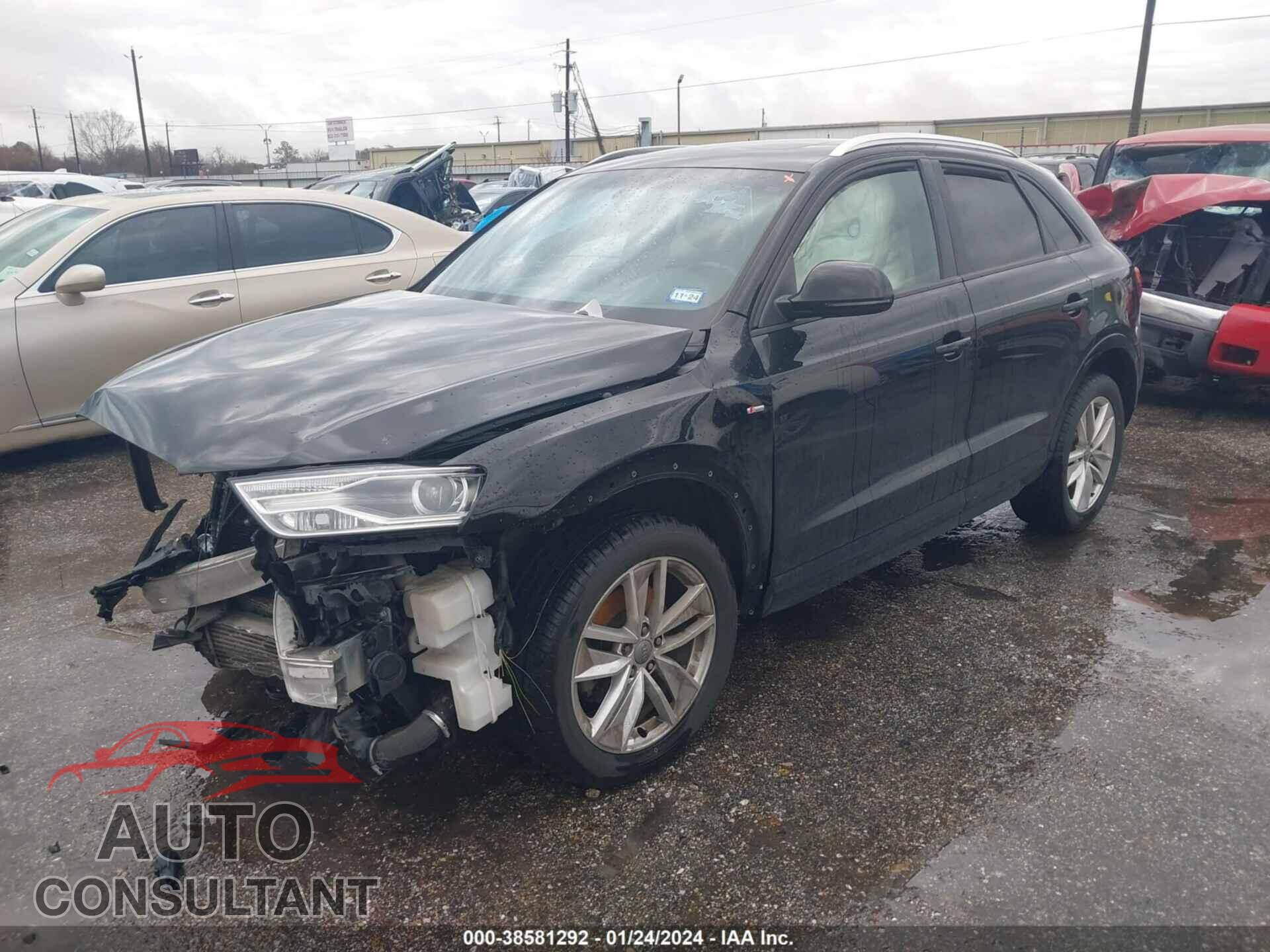 AUDI Q3 2018 - WA1ECCFSXJR024367