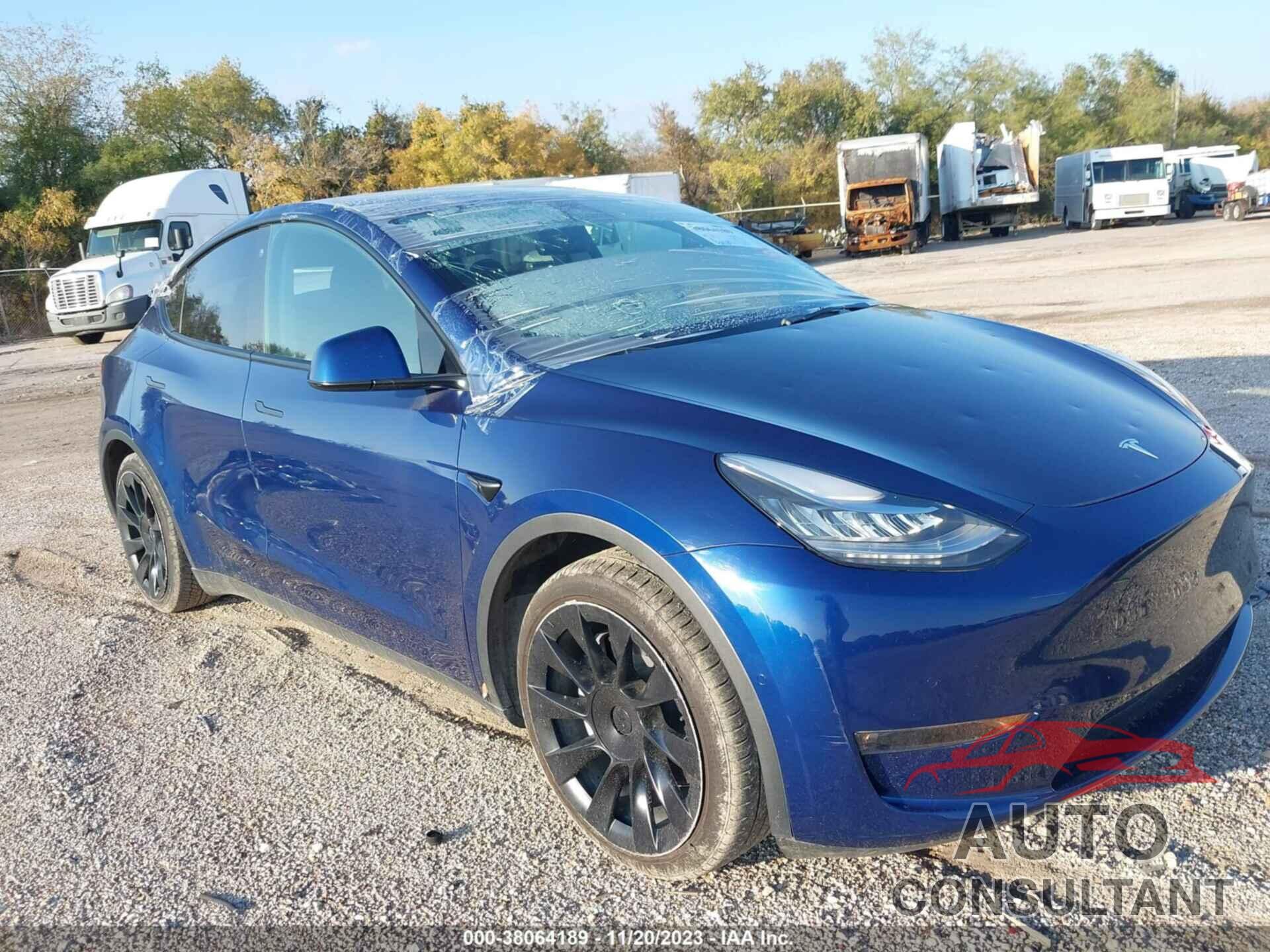 TESLA MODEL Y 2021 - 5YJYGDEE3MF255114