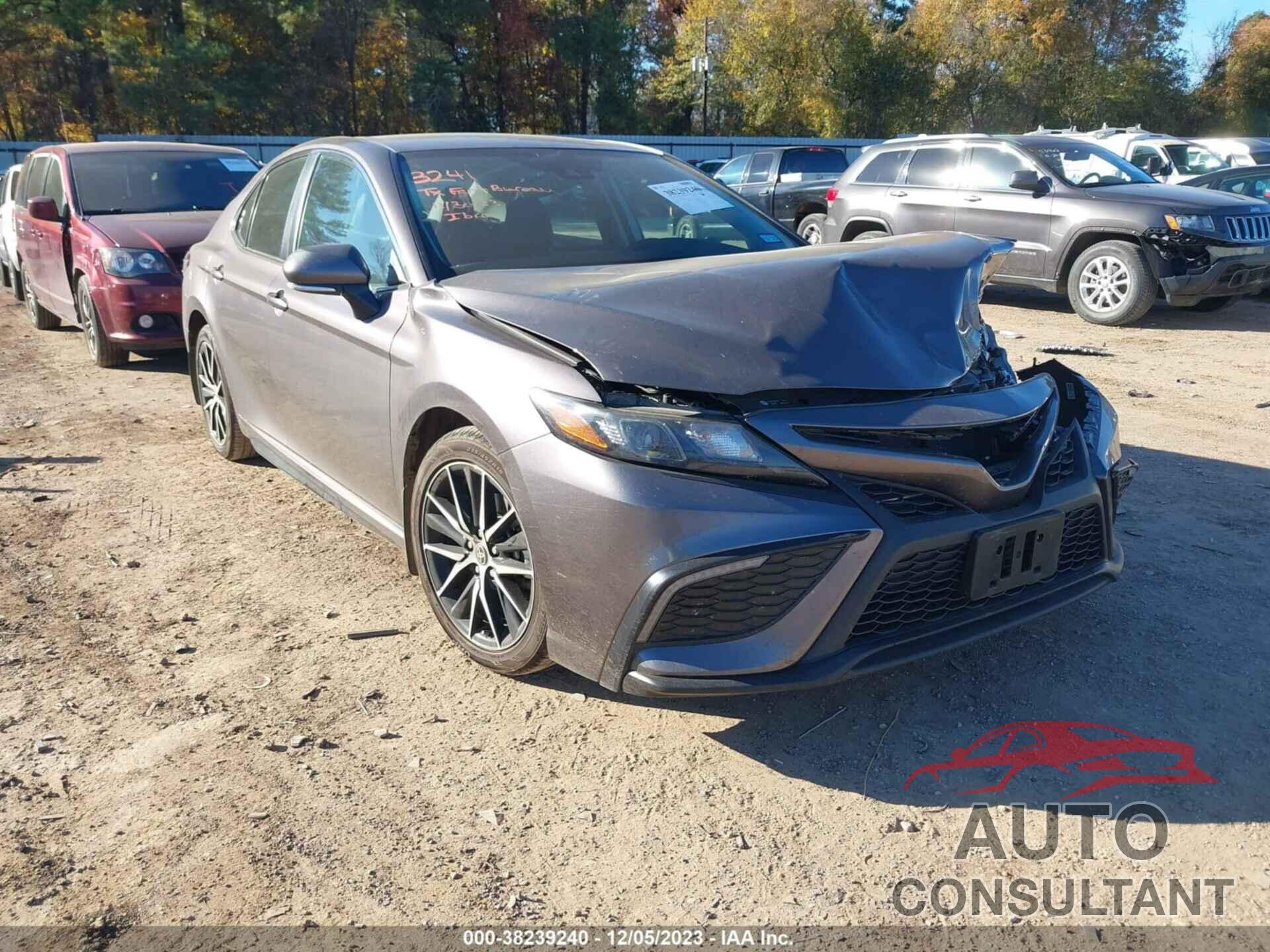 TOYOTA CAMRY 2022 - 4T1G11AK1NU648377