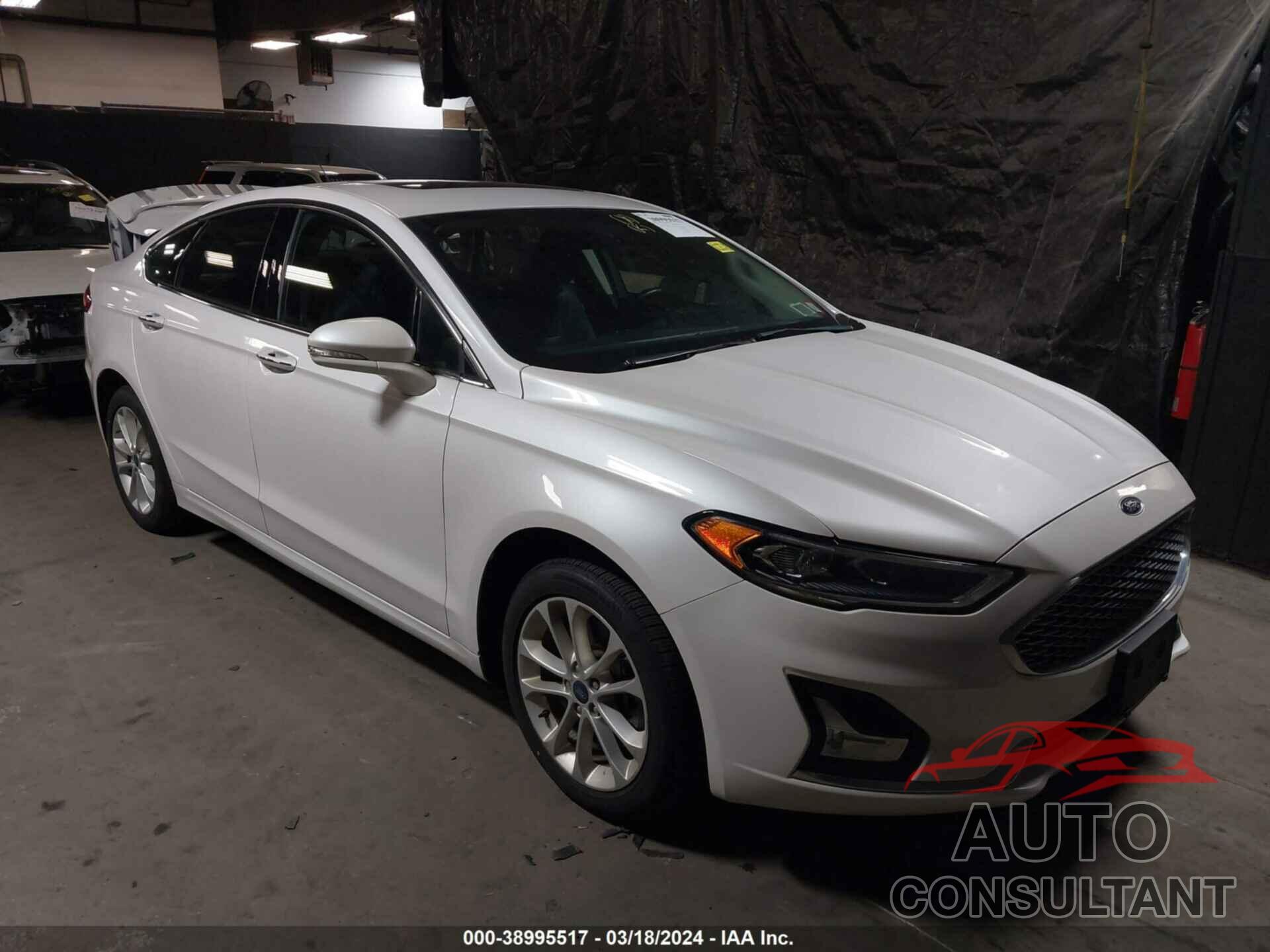 FORD FUSION ENERGI 2019 - 3FA6P0SU5KR192028