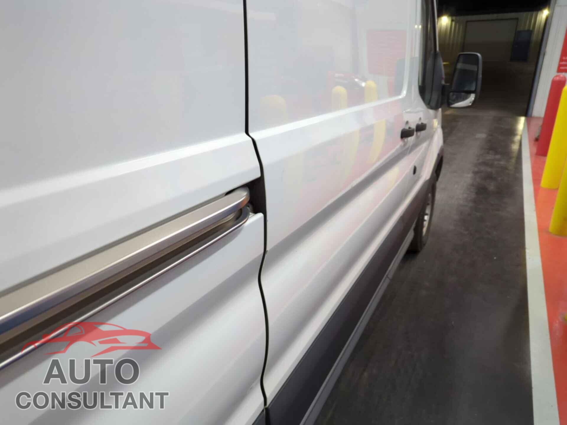 FORD TRANSIT-250 2018 - 1FTYR2CM2JKB24814