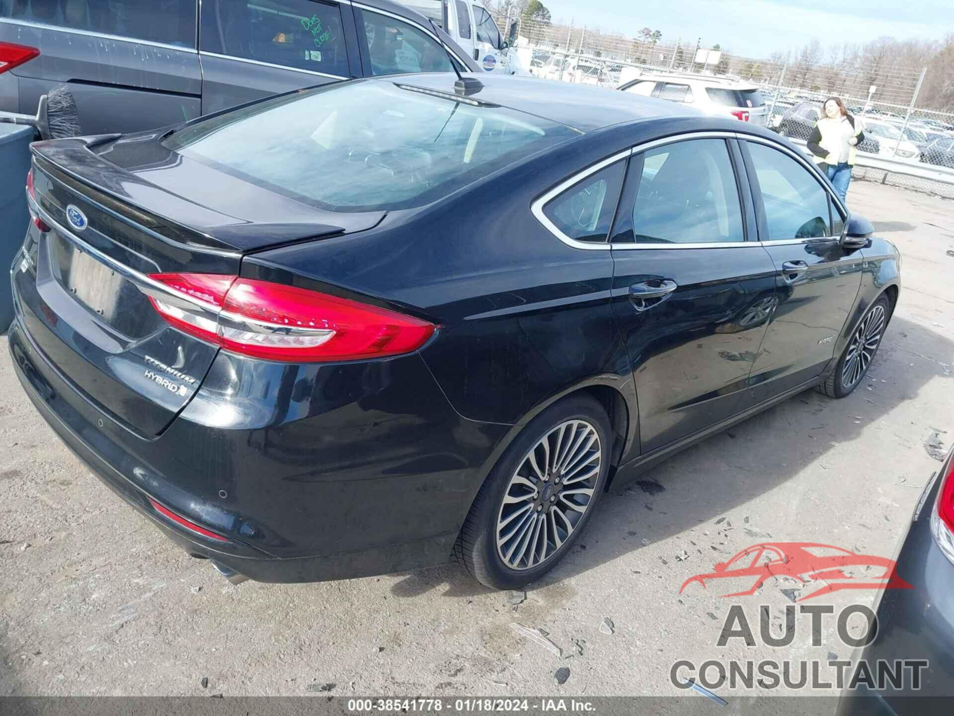 FORD FUSION HYBRID 2018 - 3FA6P0RU8JR206573