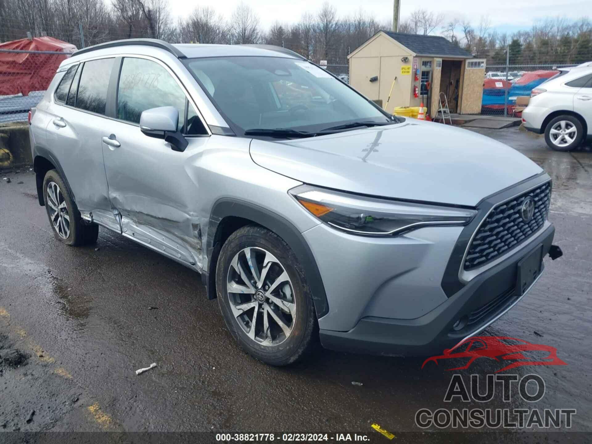 TOYOTA COROLLA CROSS 2023 - 7MUDAABG6PV044516