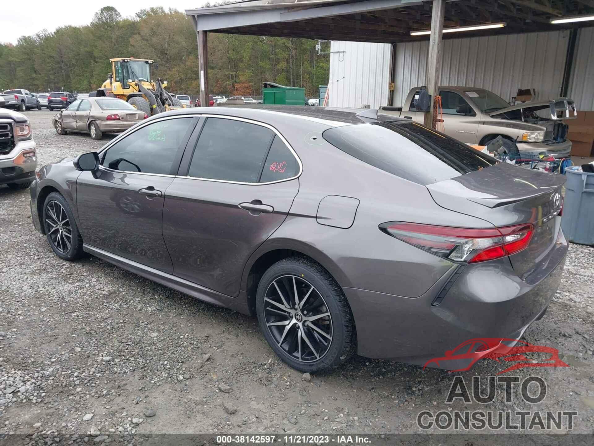 TOYOTA CAMRY 2022 - 4T1G11AK8NU714293