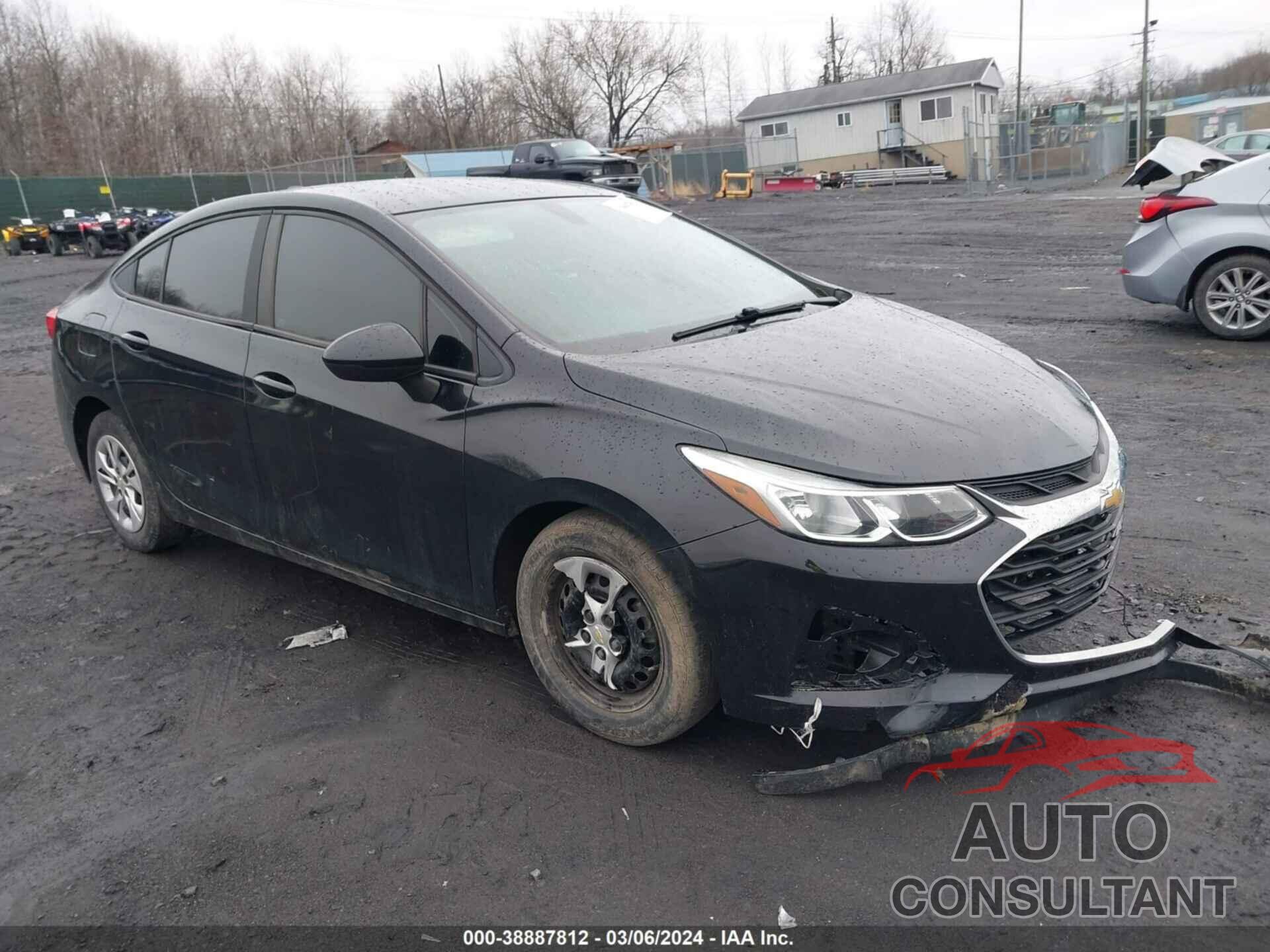 CHEVROLET CRUZE 2019 - 1G1BJ5SM3K7106030