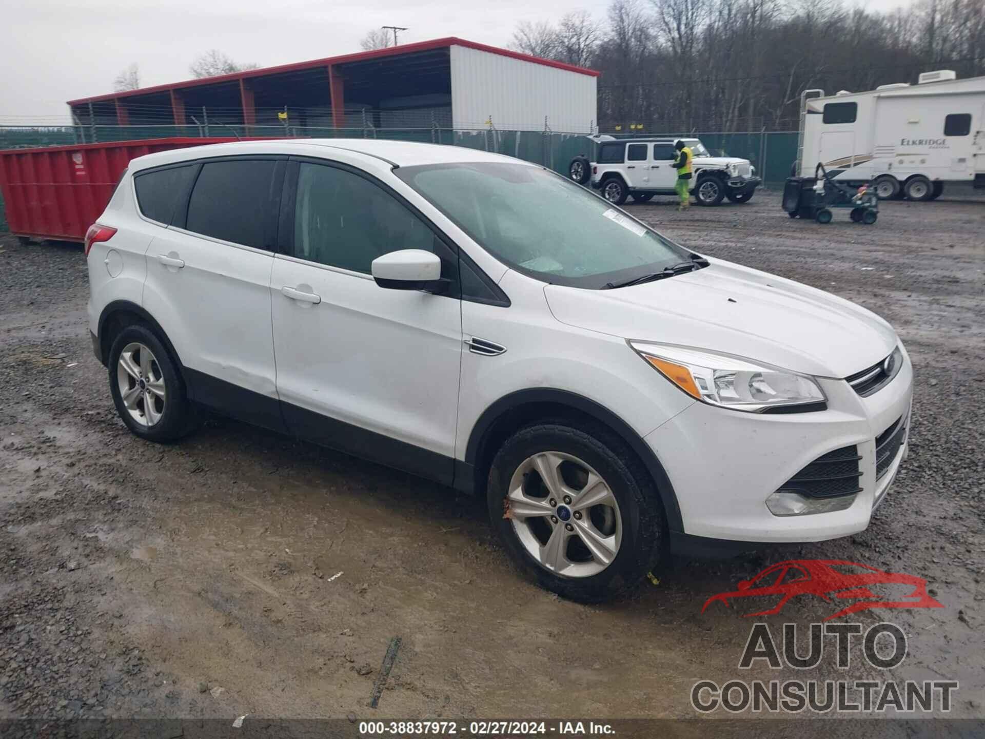 FORD ESCAPE 2016 - 1FMCU0G71GUB69382