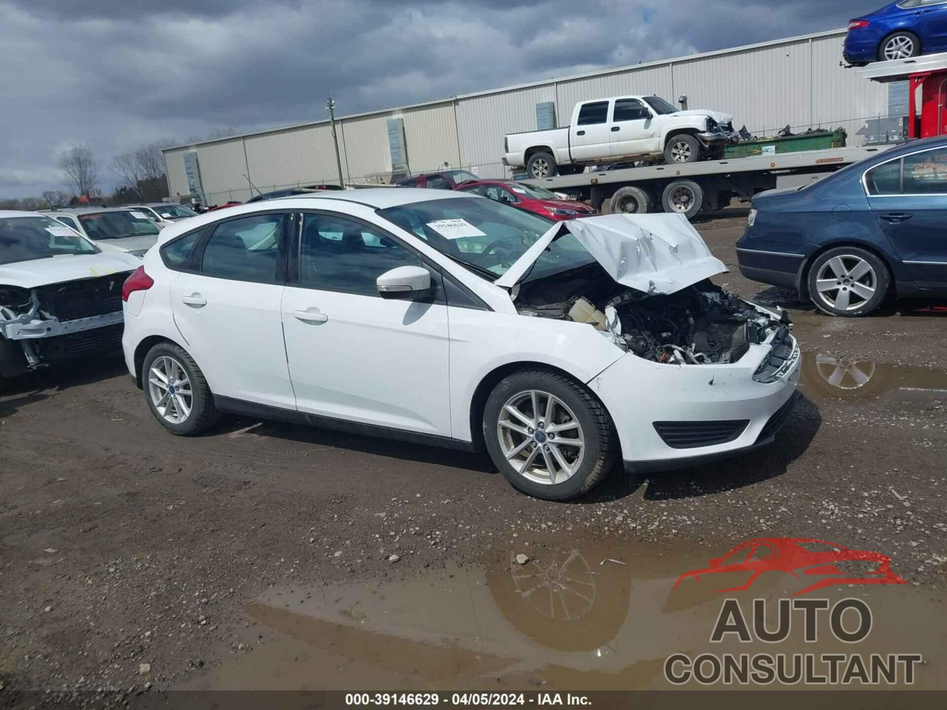 FORD FOCUS 2017 - 1FADP3K26HL248752