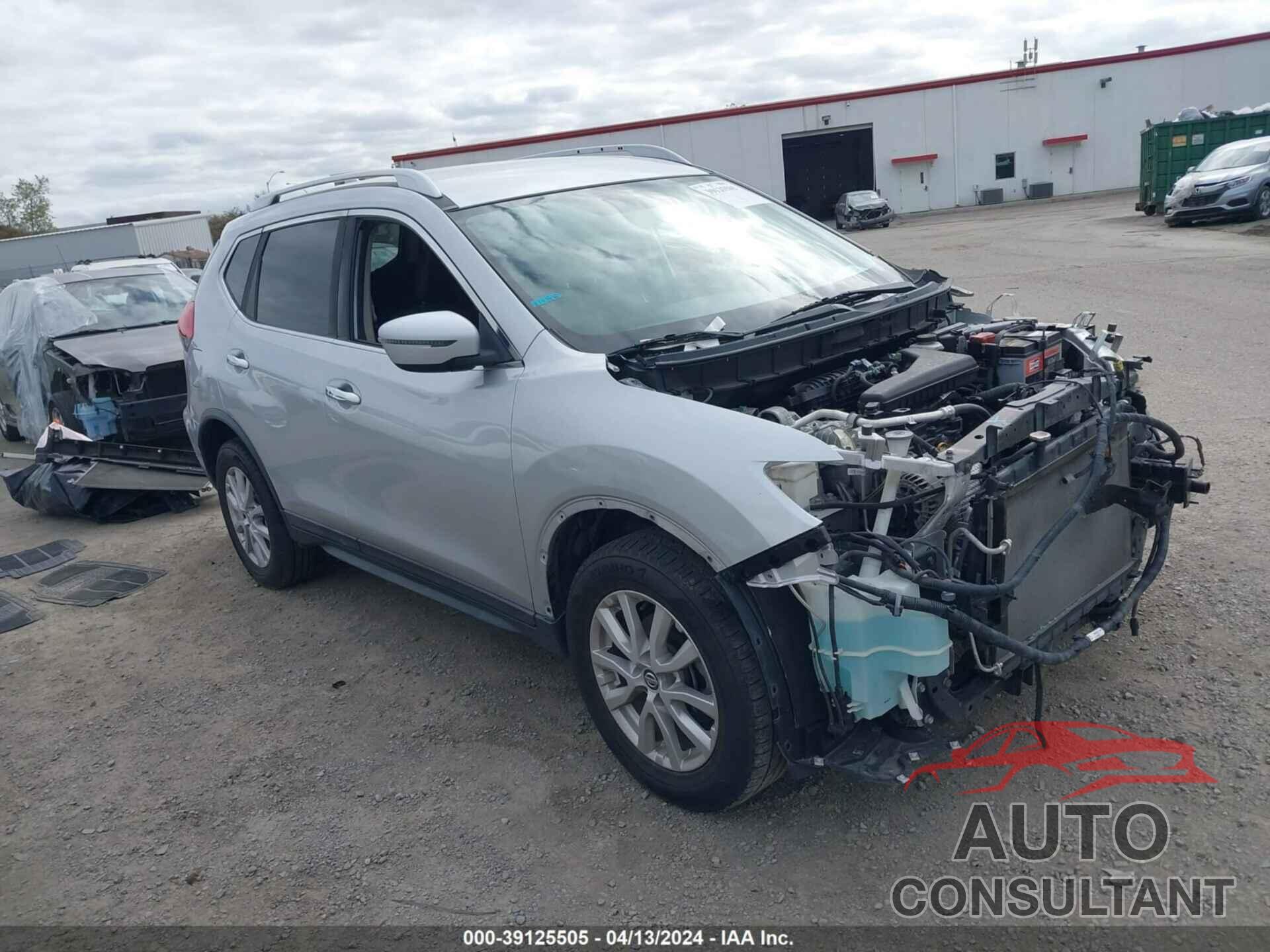 NISSAN ROGUE 2017 - KNMAT2MT3HP616550