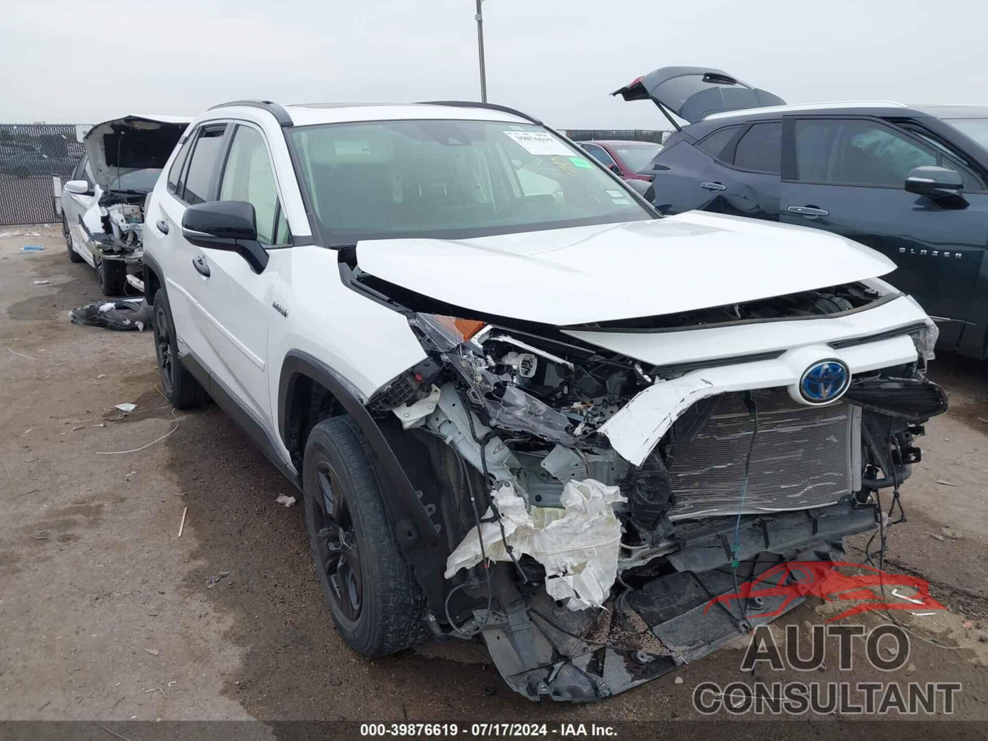 TOYOTA RAV4 HYBRID 2021 - JTMRWRFV0MD124880