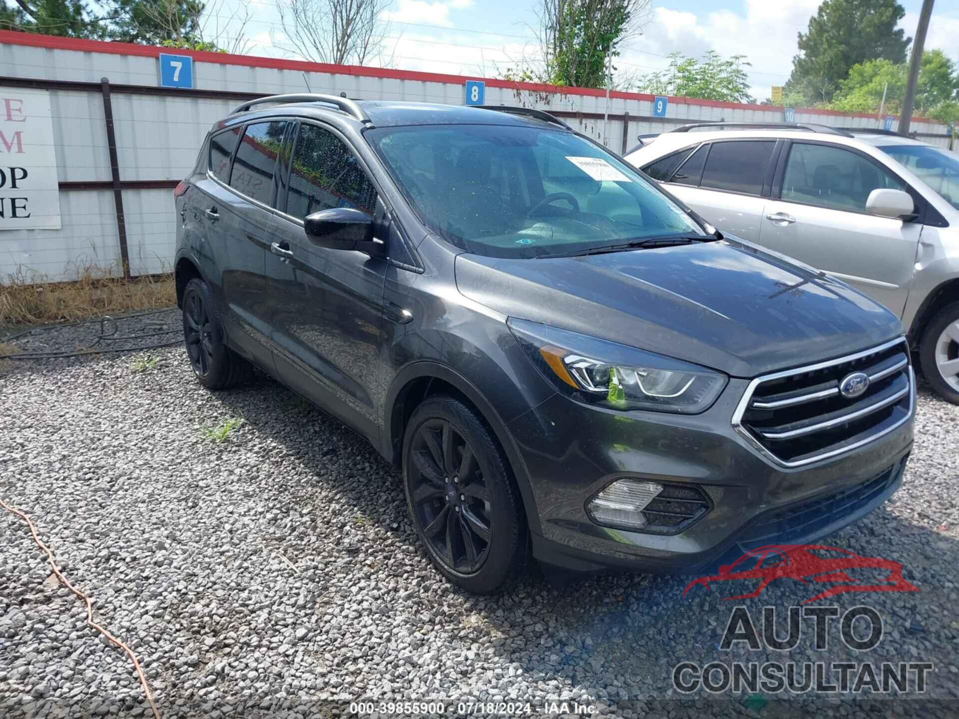 FORD ESCAPE 2019 - 1FMCU0GD2KUA53591