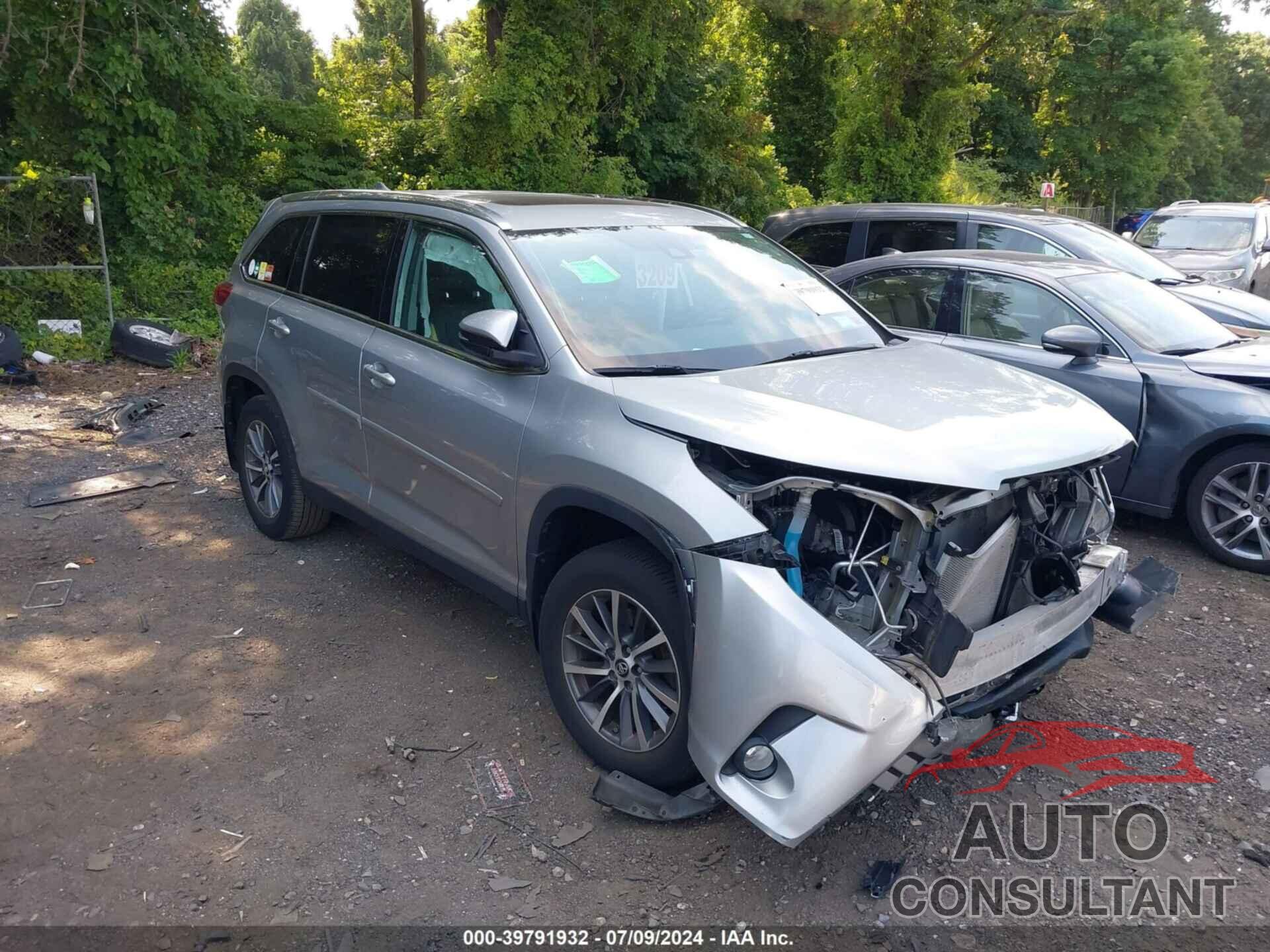 TOYOTA HIGHLANDER 2019 - 5TDJZRFH8KS922768