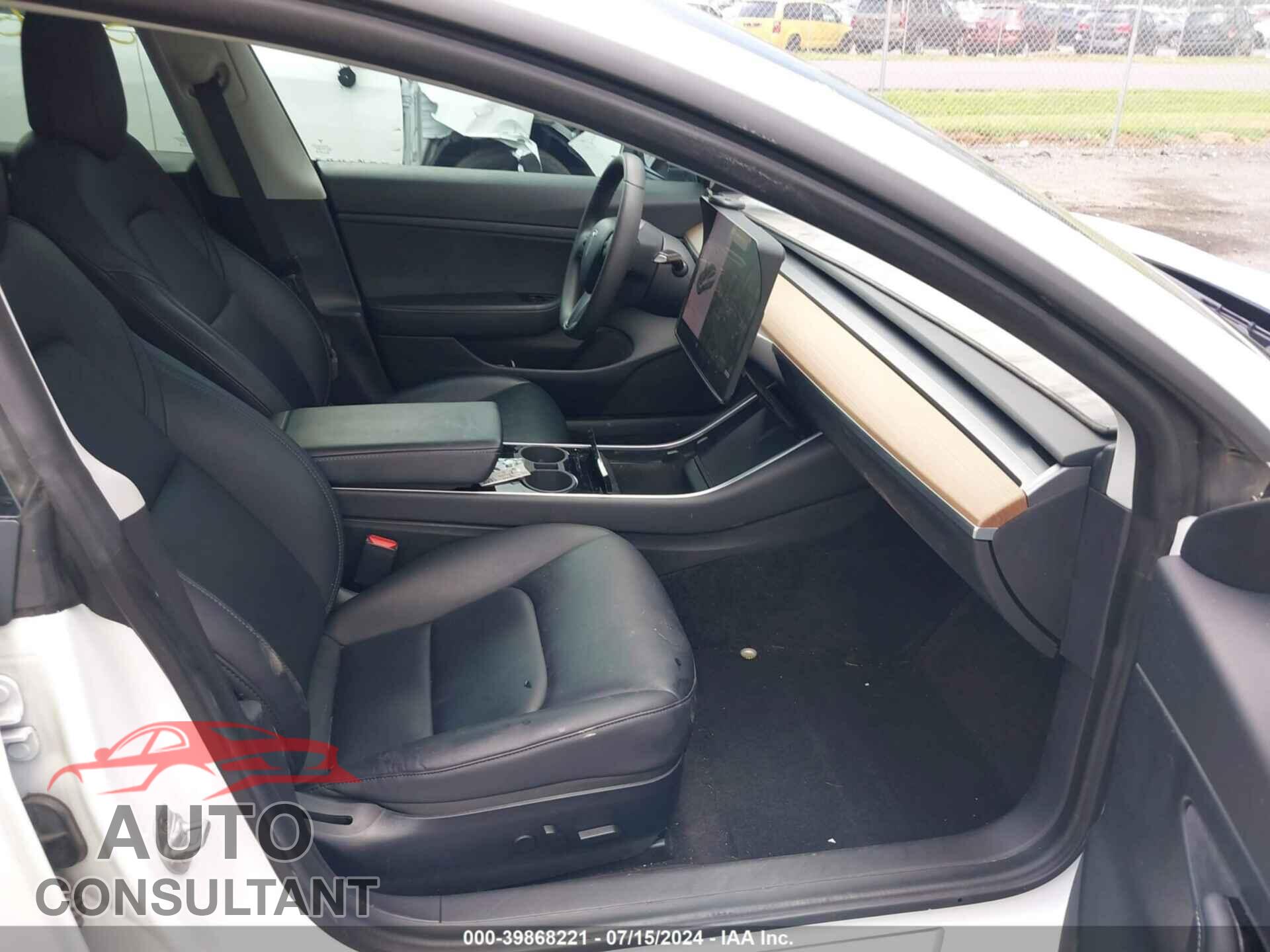 TESLA MODEL 3 2020 - 5YJ3E1EA0LF658705