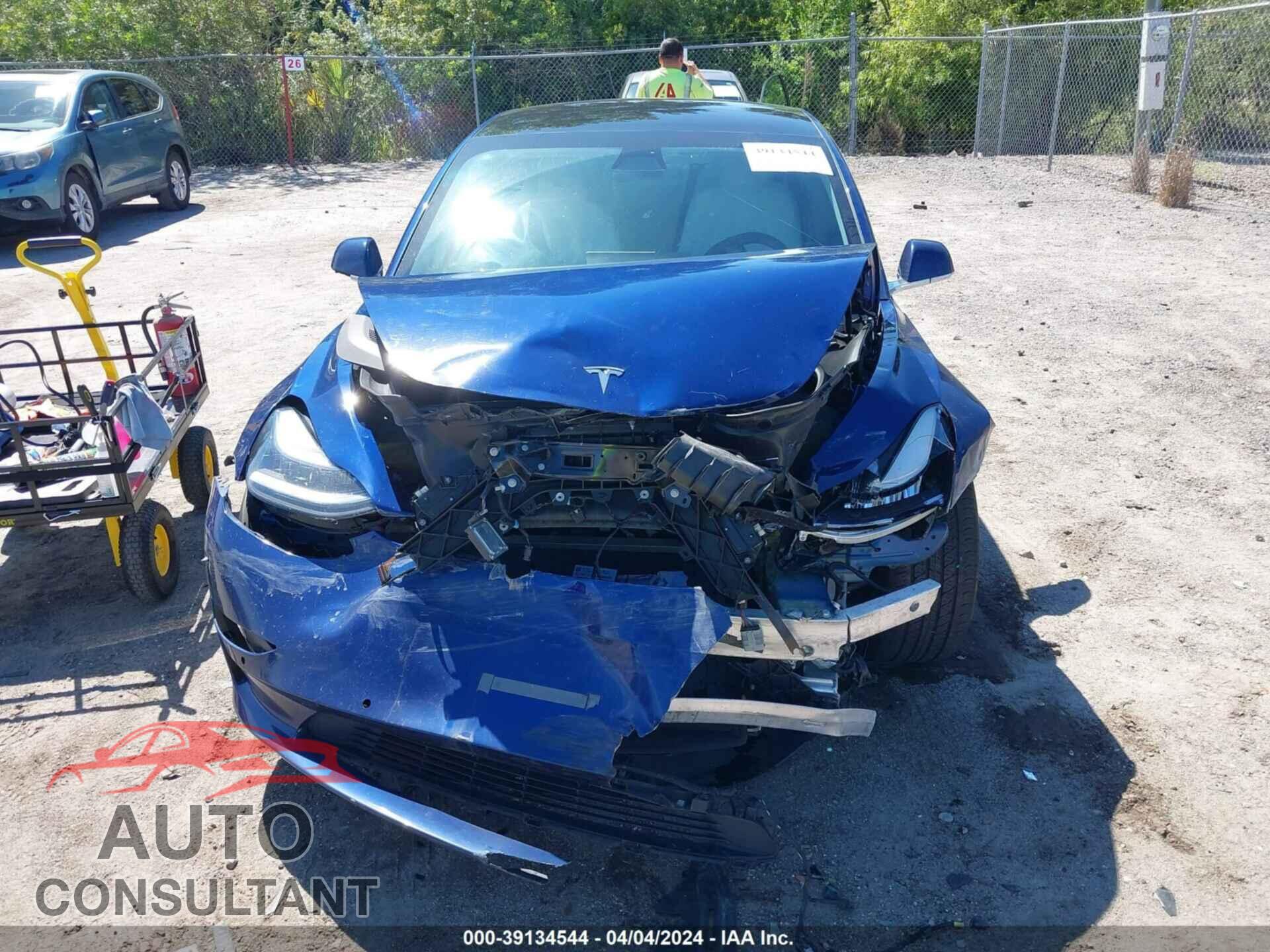 TESLA MODEL 3 2020 - 5YJ3E1EB6LF622543