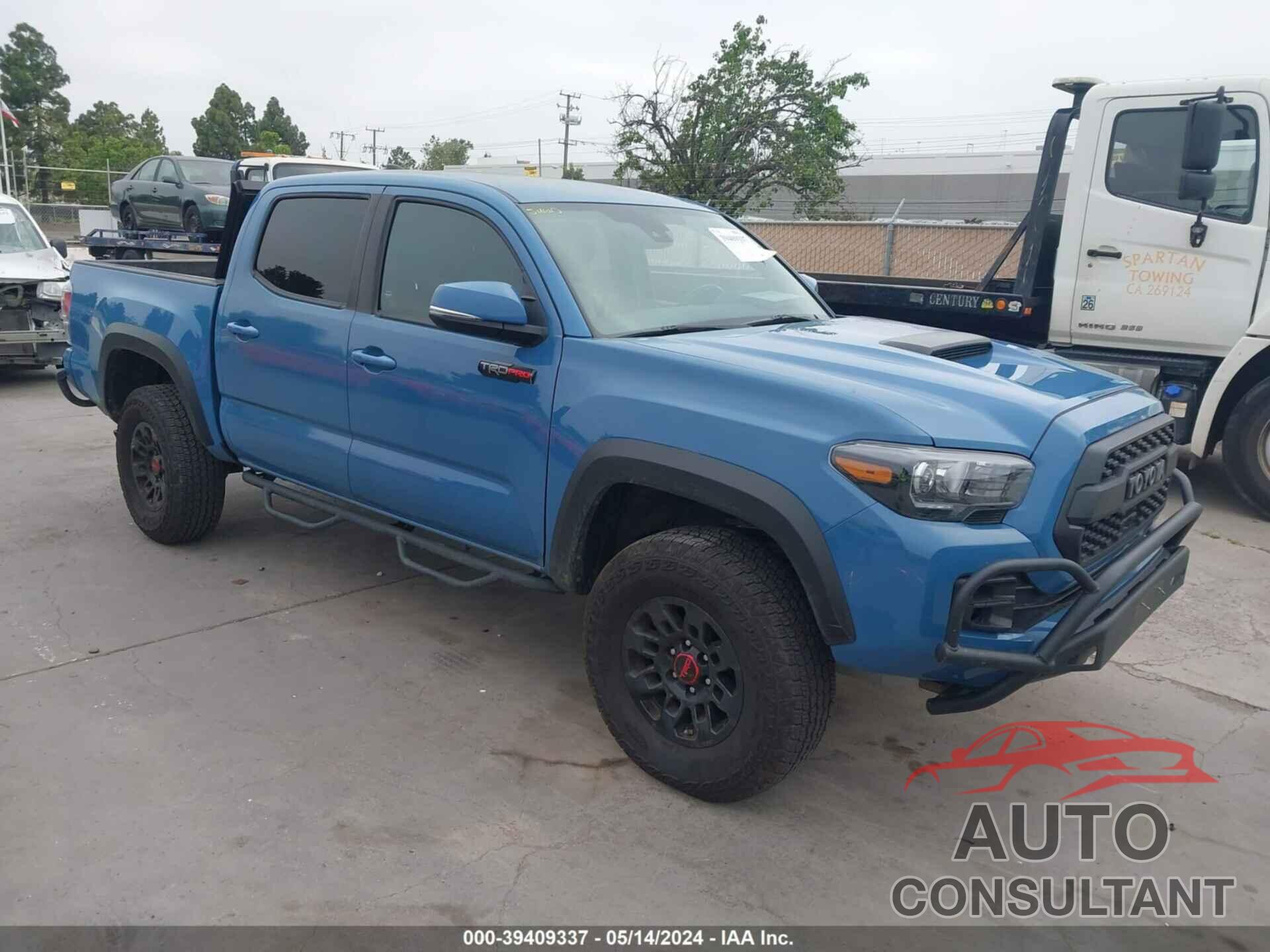 TOYOTA TACOMA 2018 - 5TFCZ5AN1JX144479