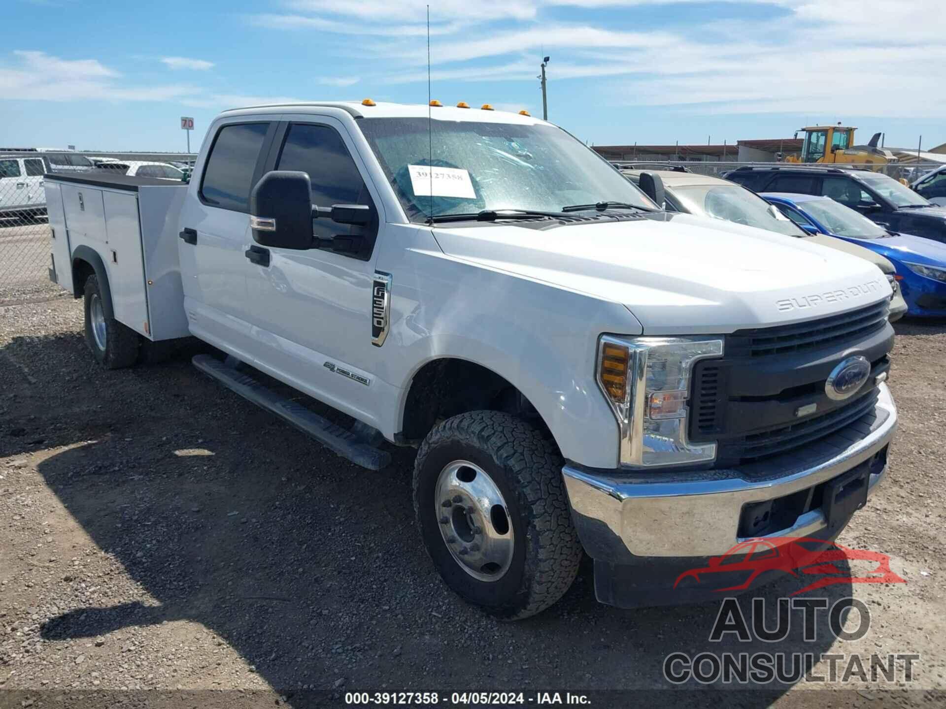 FORD F350 2018 - 1FD8W3HTXJEB34113