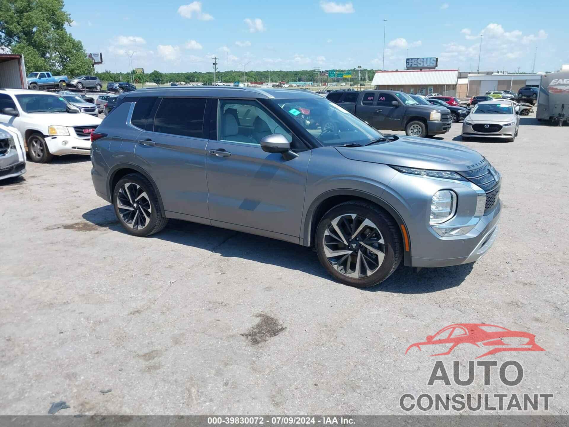 MITSUBISHI OUTLANDER 2023 - JA4J3VA86PZ061236