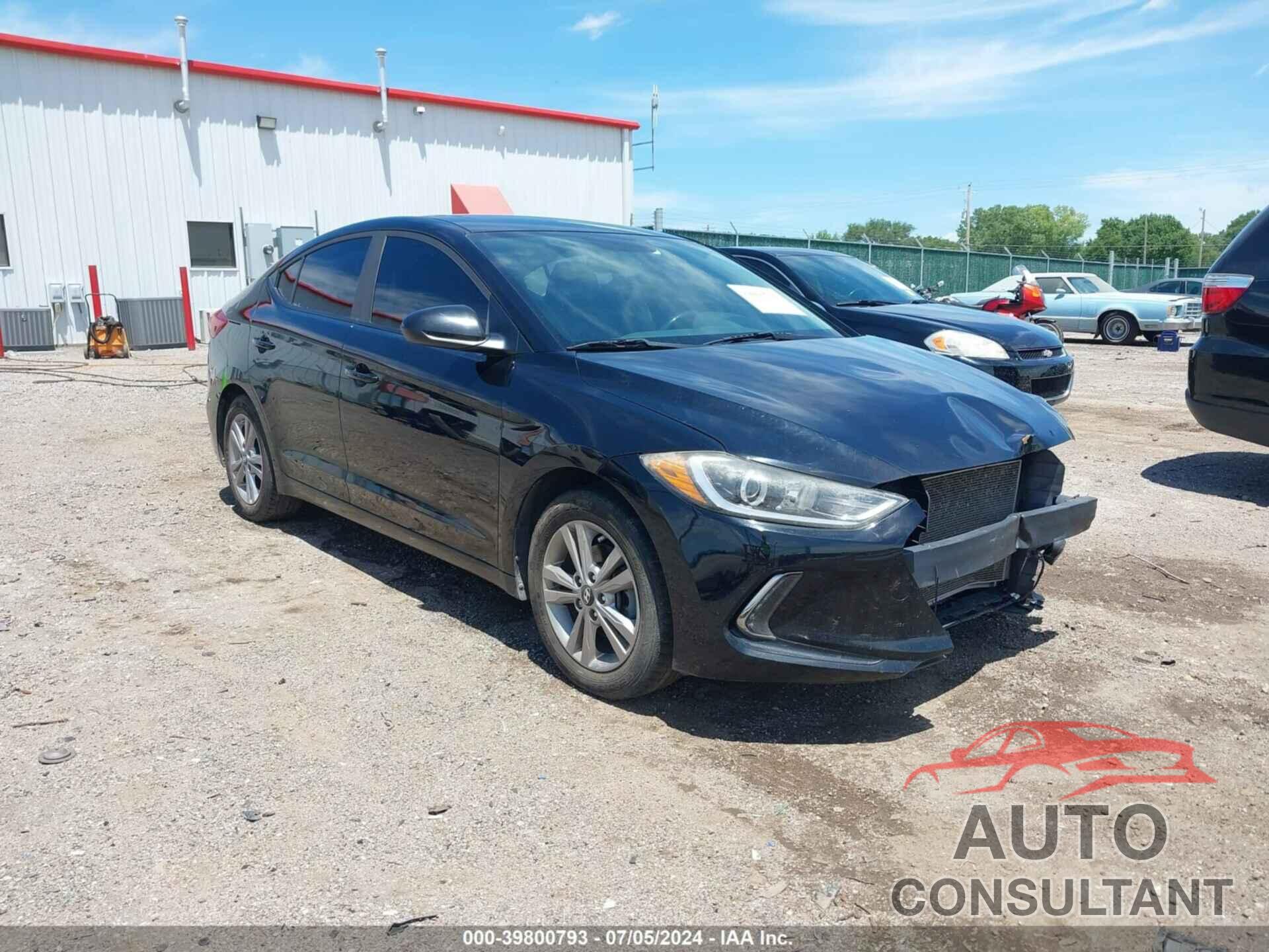 HYUNDAI ELANTRA 2018 - KMHD84LF8JU548433