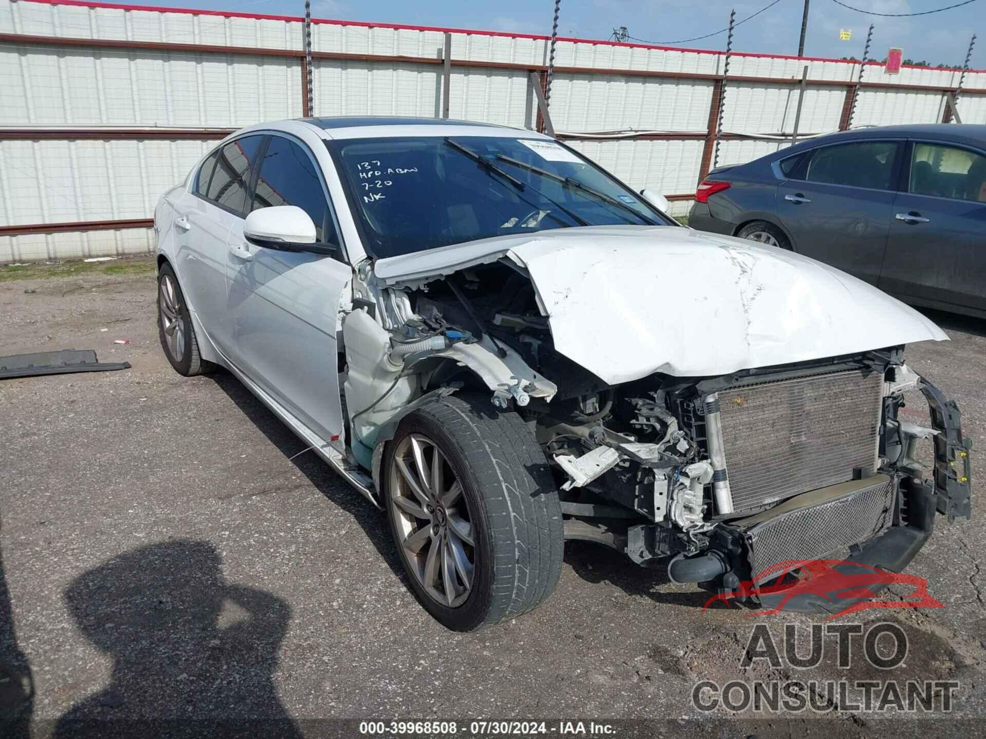 JAGUAR XE 2017 - SAJAR4BG7HA969121