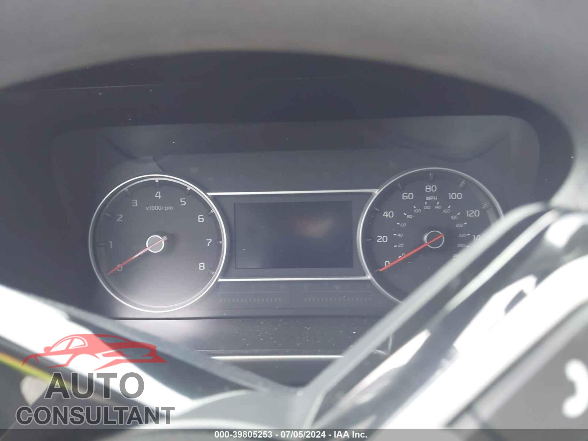 KIA SORENTO 2023 - 5XYRG4LC0PG165664