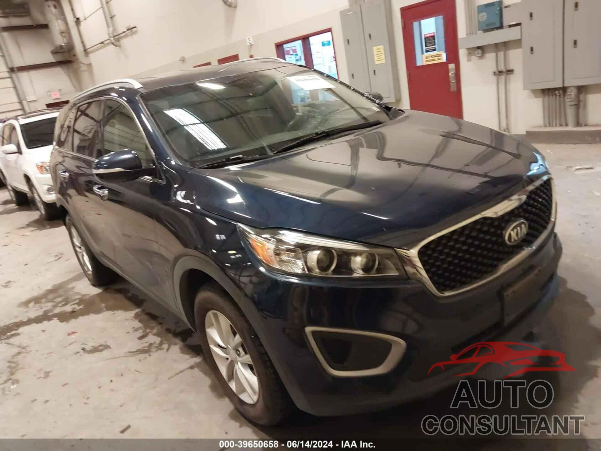 KIA SORENTO 2018 - 5XYPG4A3XJG343579