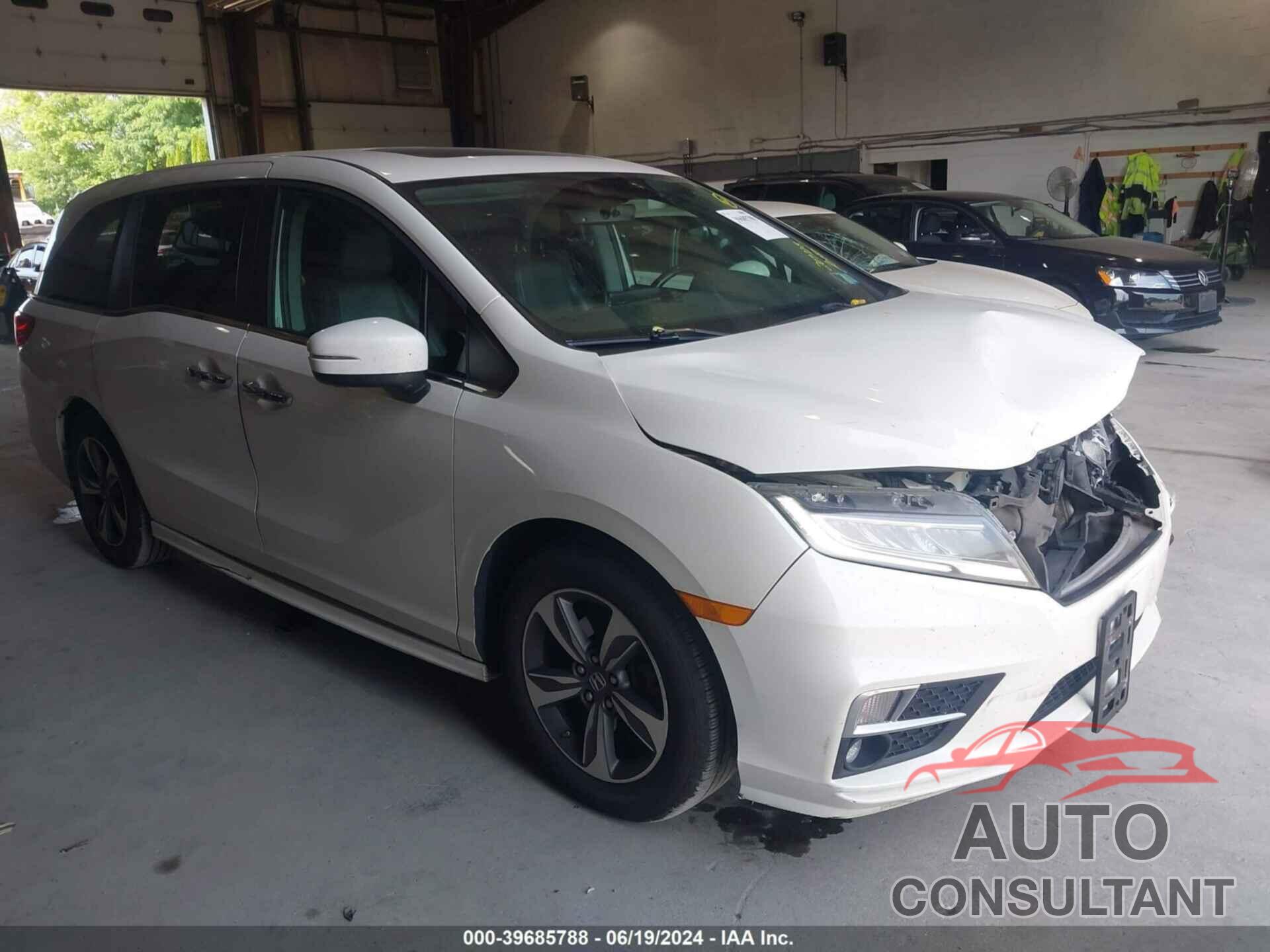 HONDA ODYSSEY 2018 - 5FNRL6H84JB002042