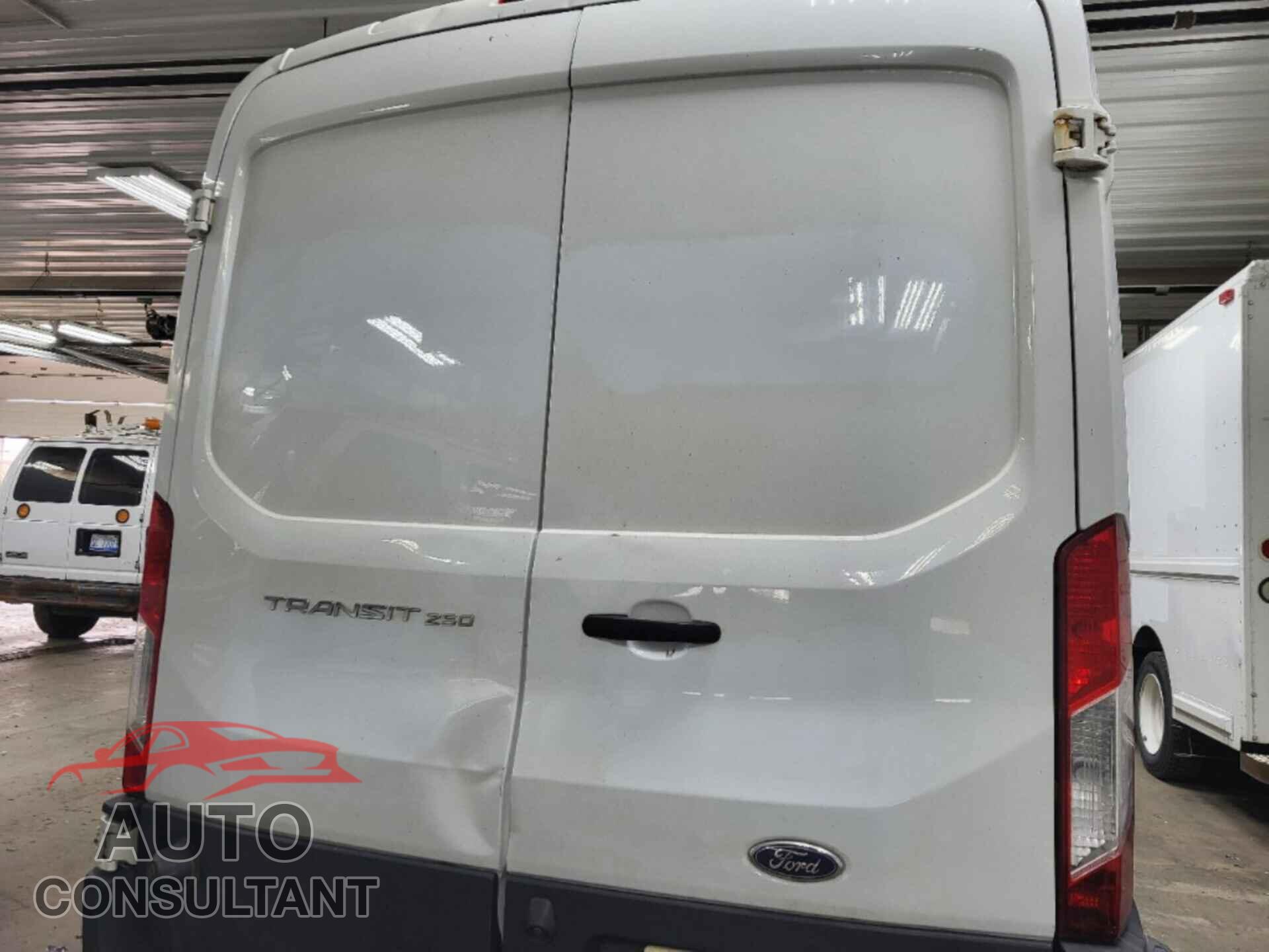 FORD TRANSIT 2016 - 1FTYR2CM0GKA95841