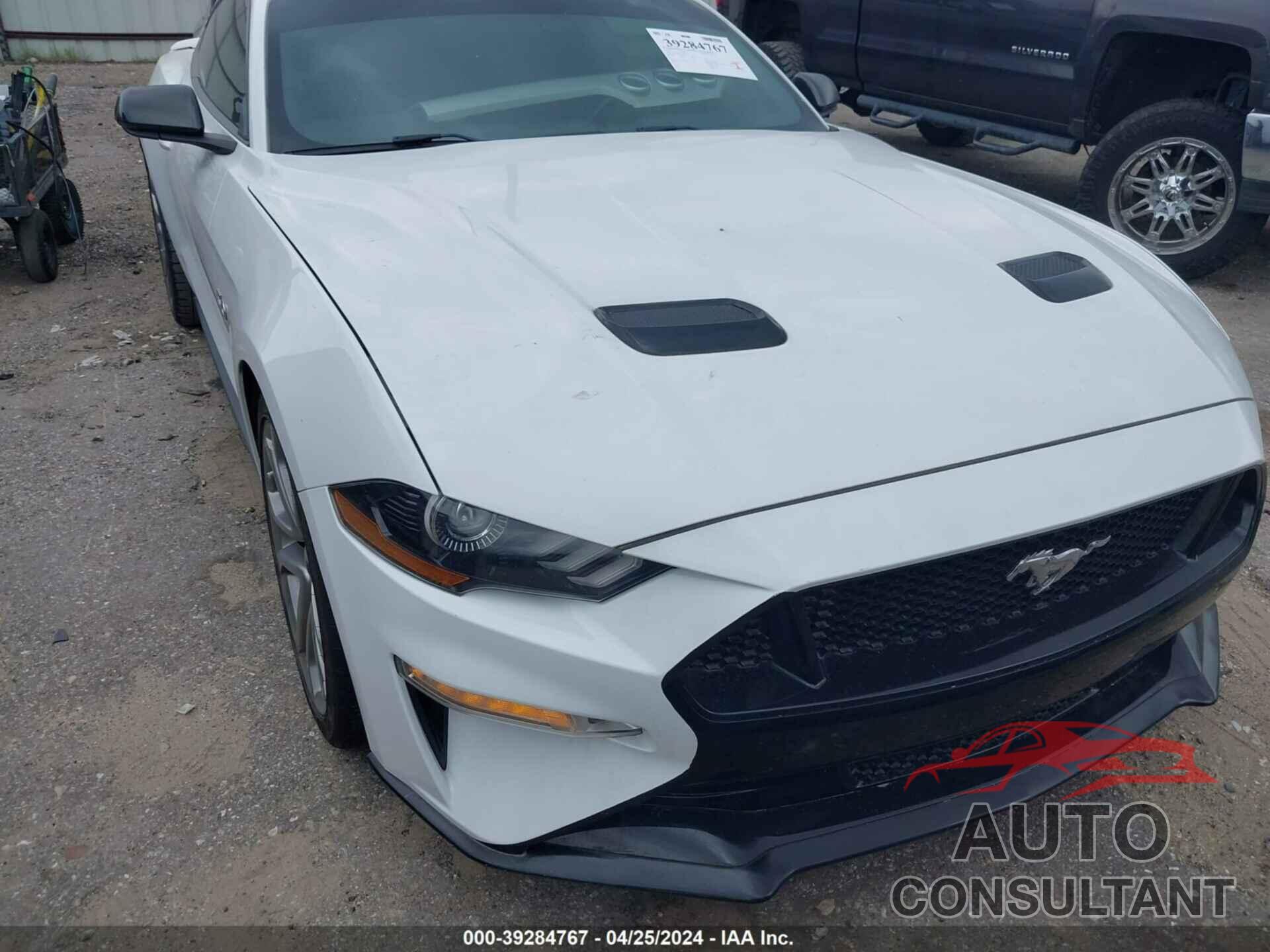 FORD MUSTANG 2018 - 1FA6P8CF9J5107417