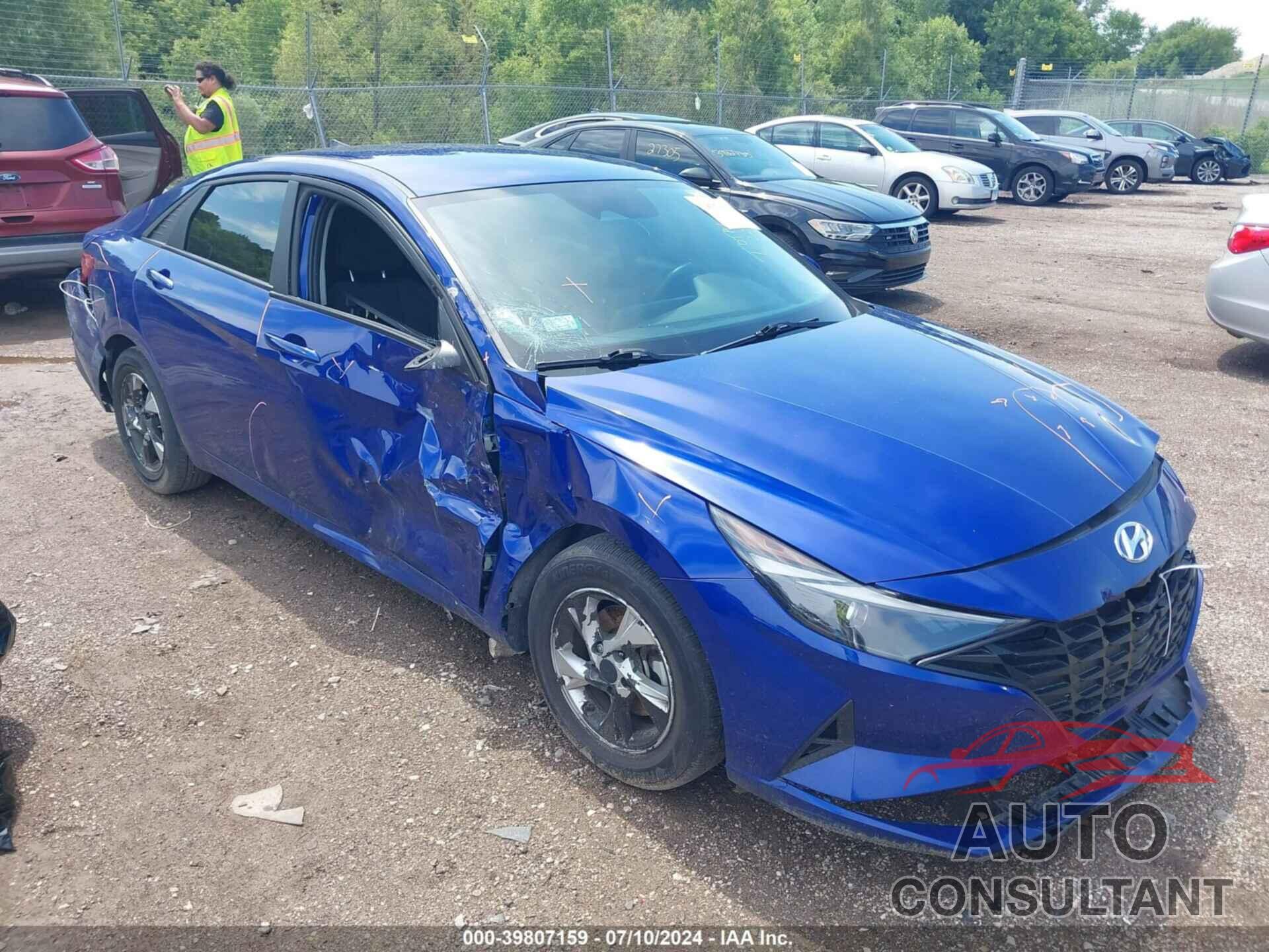 HYUNDAI ELANTRA 2022 - KMHLL4AG0NU335357