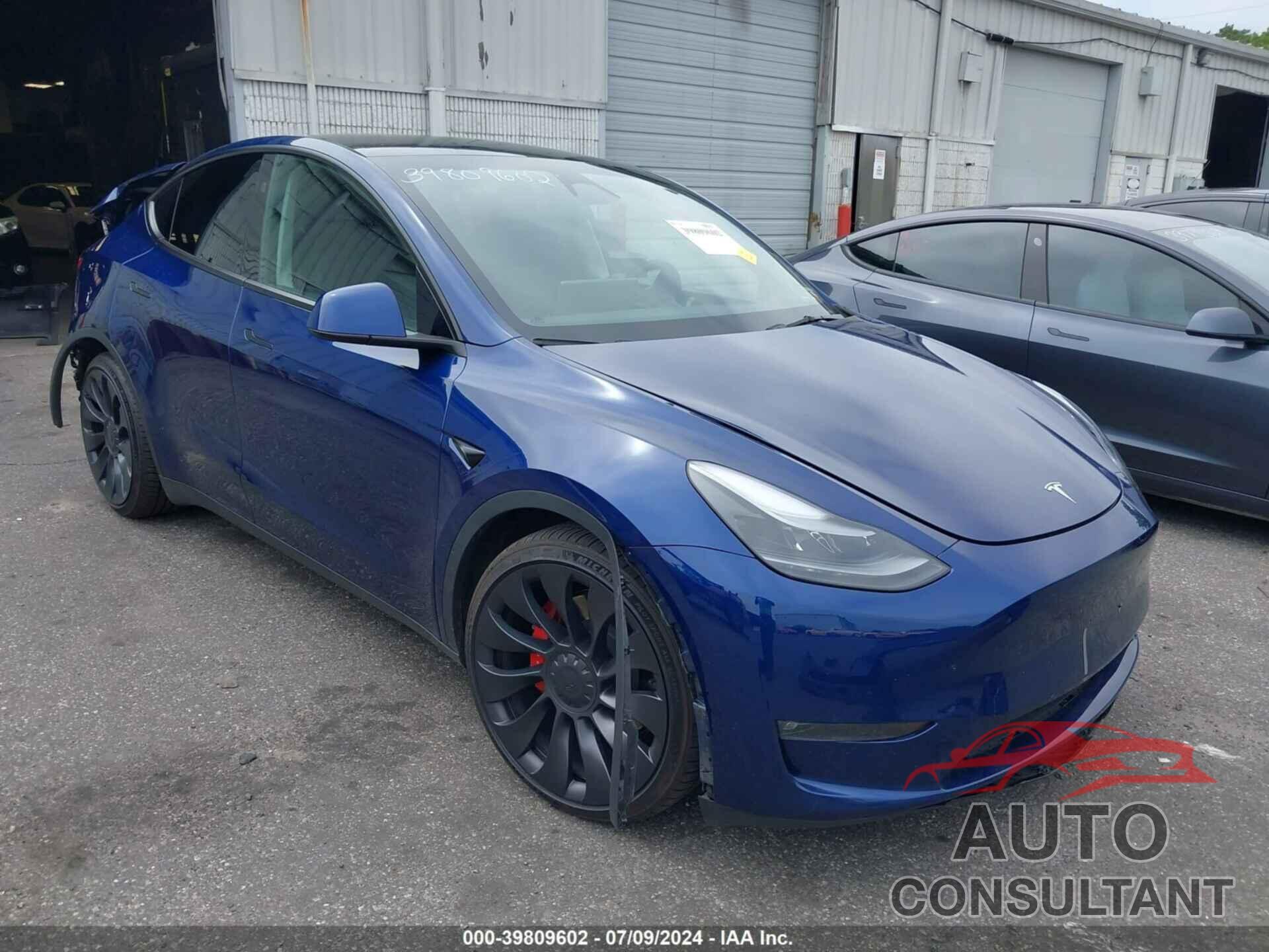 TESLA MODEL Y 2023 - 7SAYGDEF6PF834257