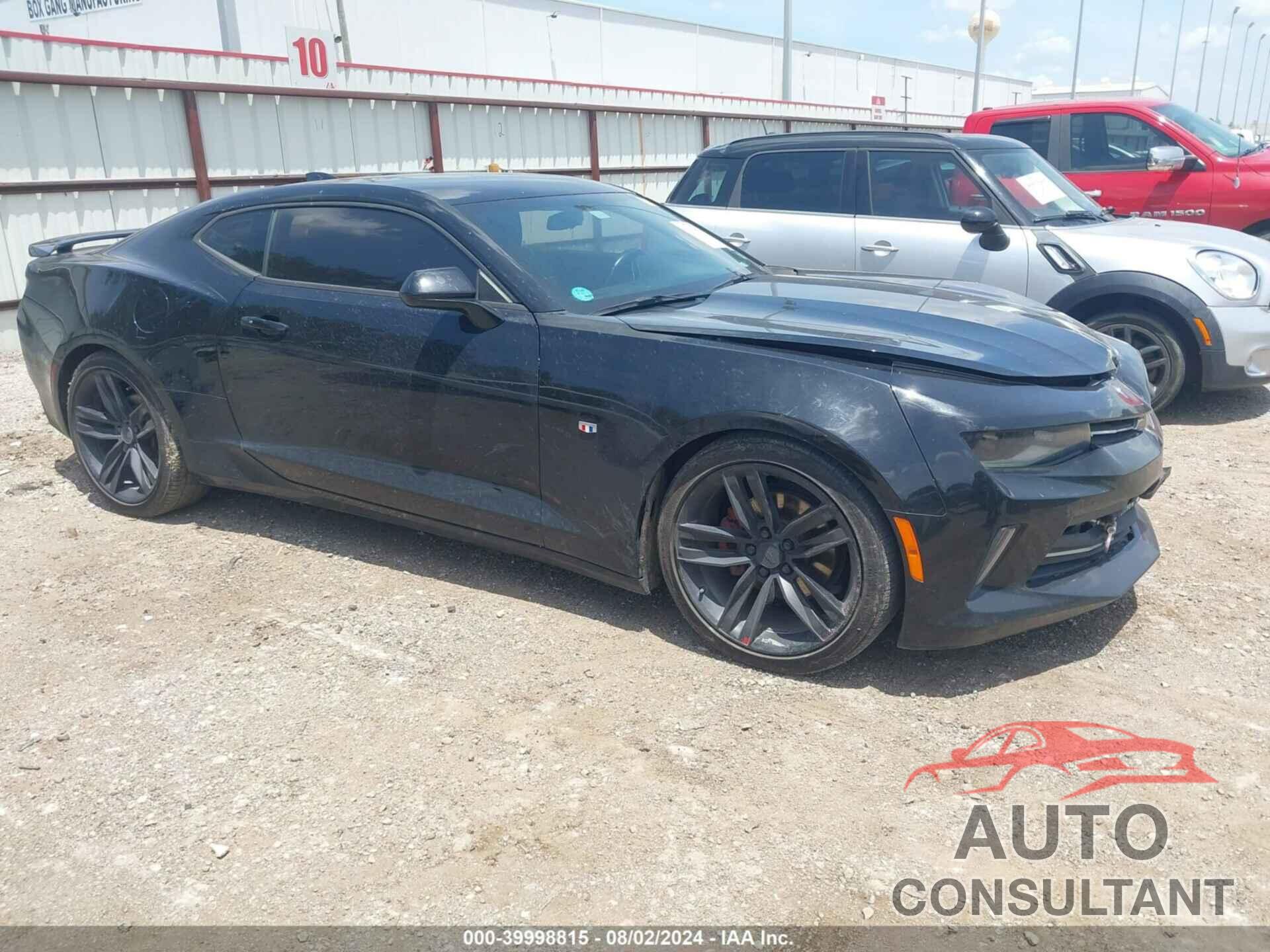 CHEVROLET CAMARO 2018 - 1G1FB1RS5J0117937