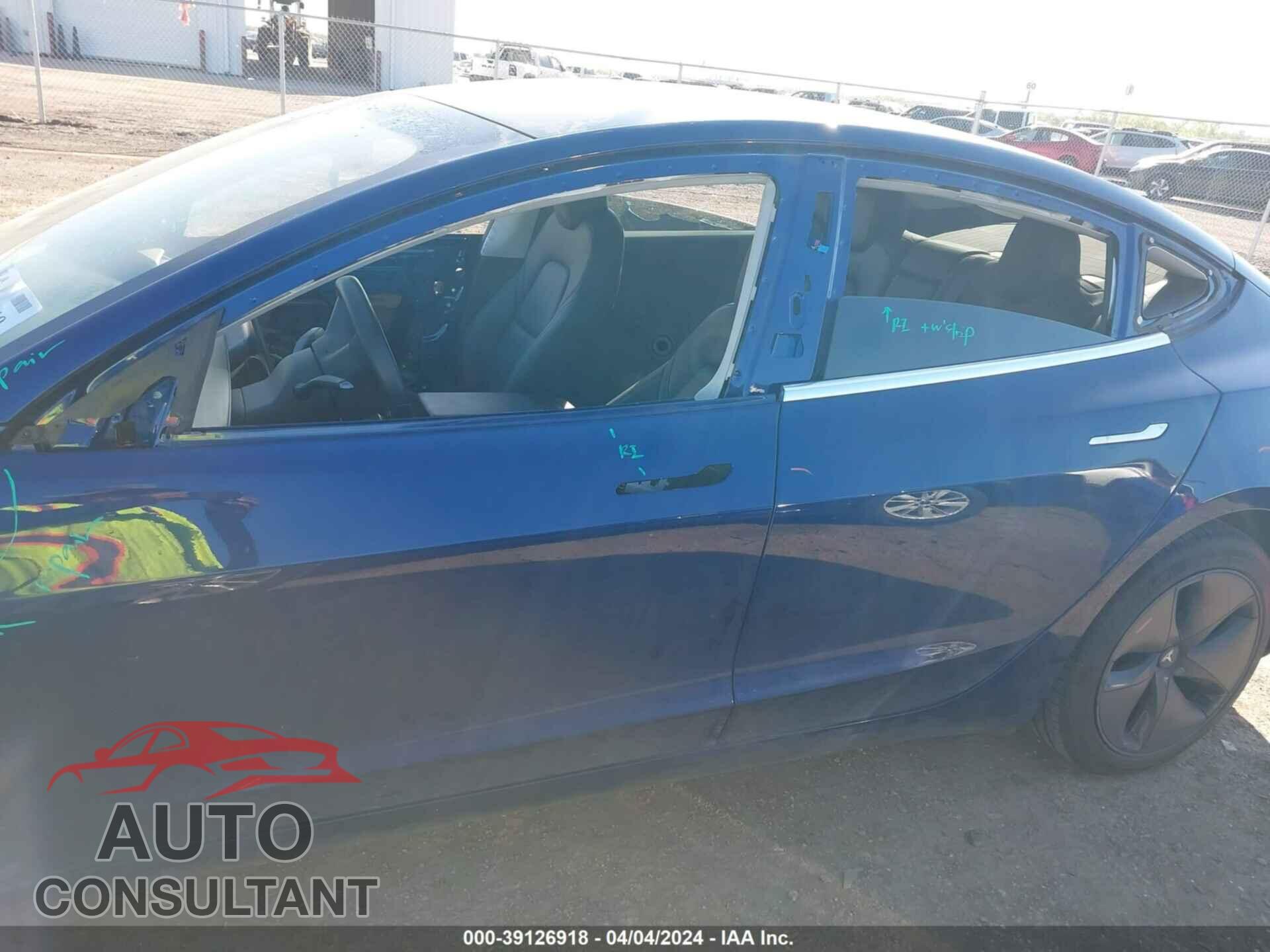TESLA MODEL 3 2019 - 5YJ3E1EA2KF396877