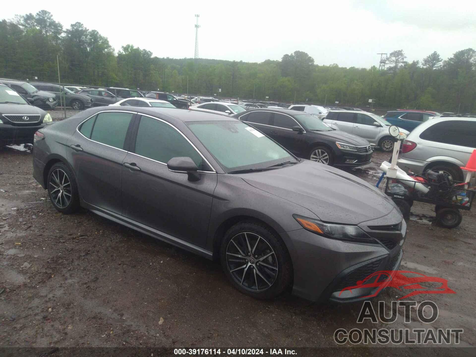 TOYOTA CAMRY 2023 - 4T1G11AK0PU751678