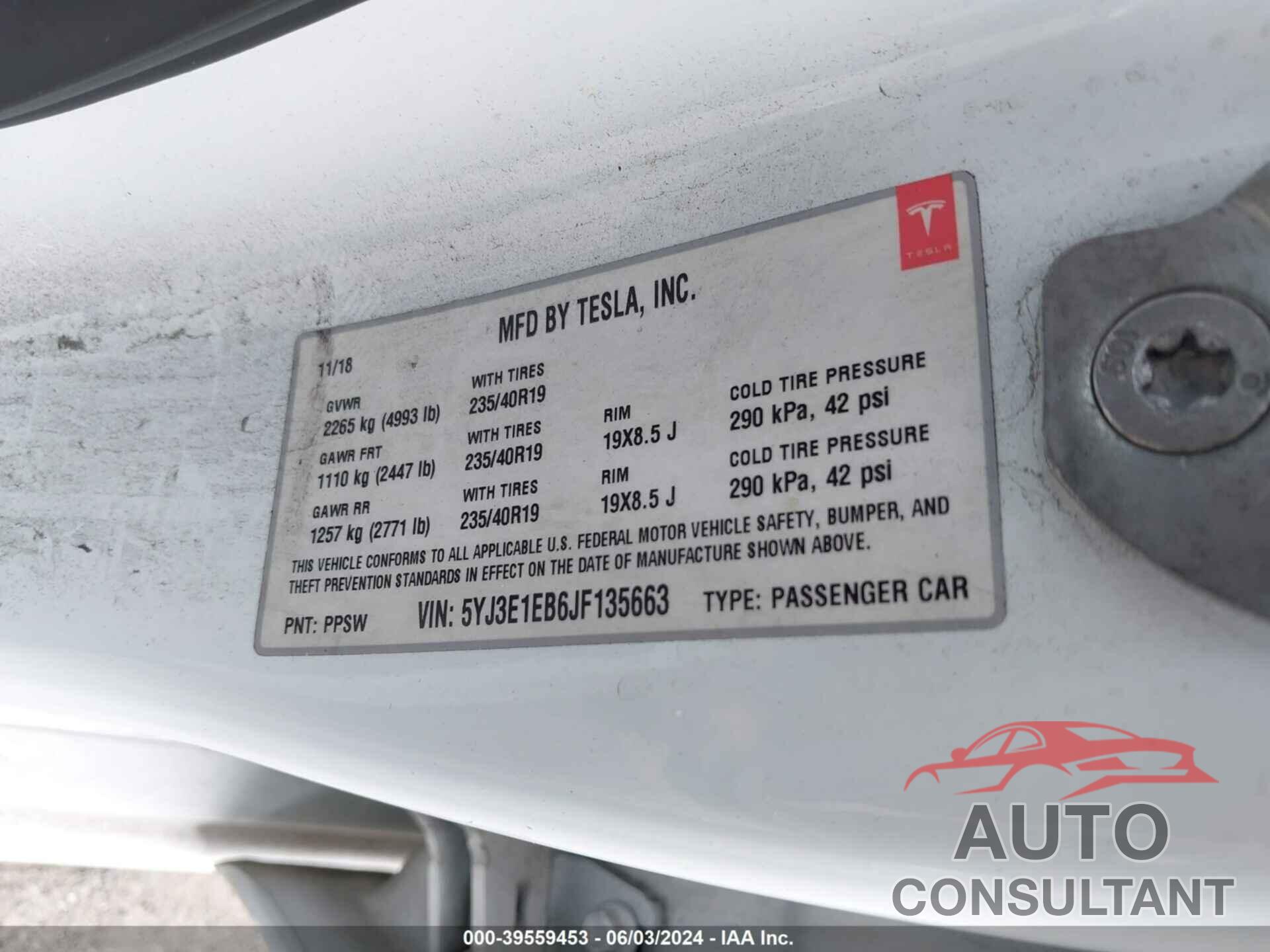 TESLA MODEL 3 2018 - 5YJ3E1EB6JF135663