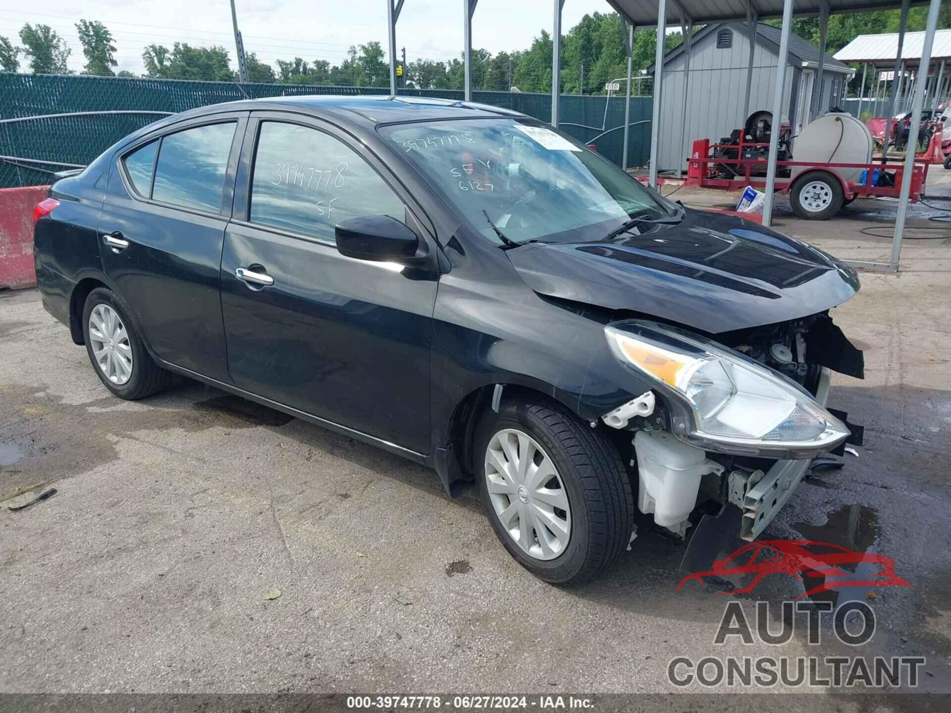 NISSAN VERSA 2018 - 3N1CN7AP4JL821189