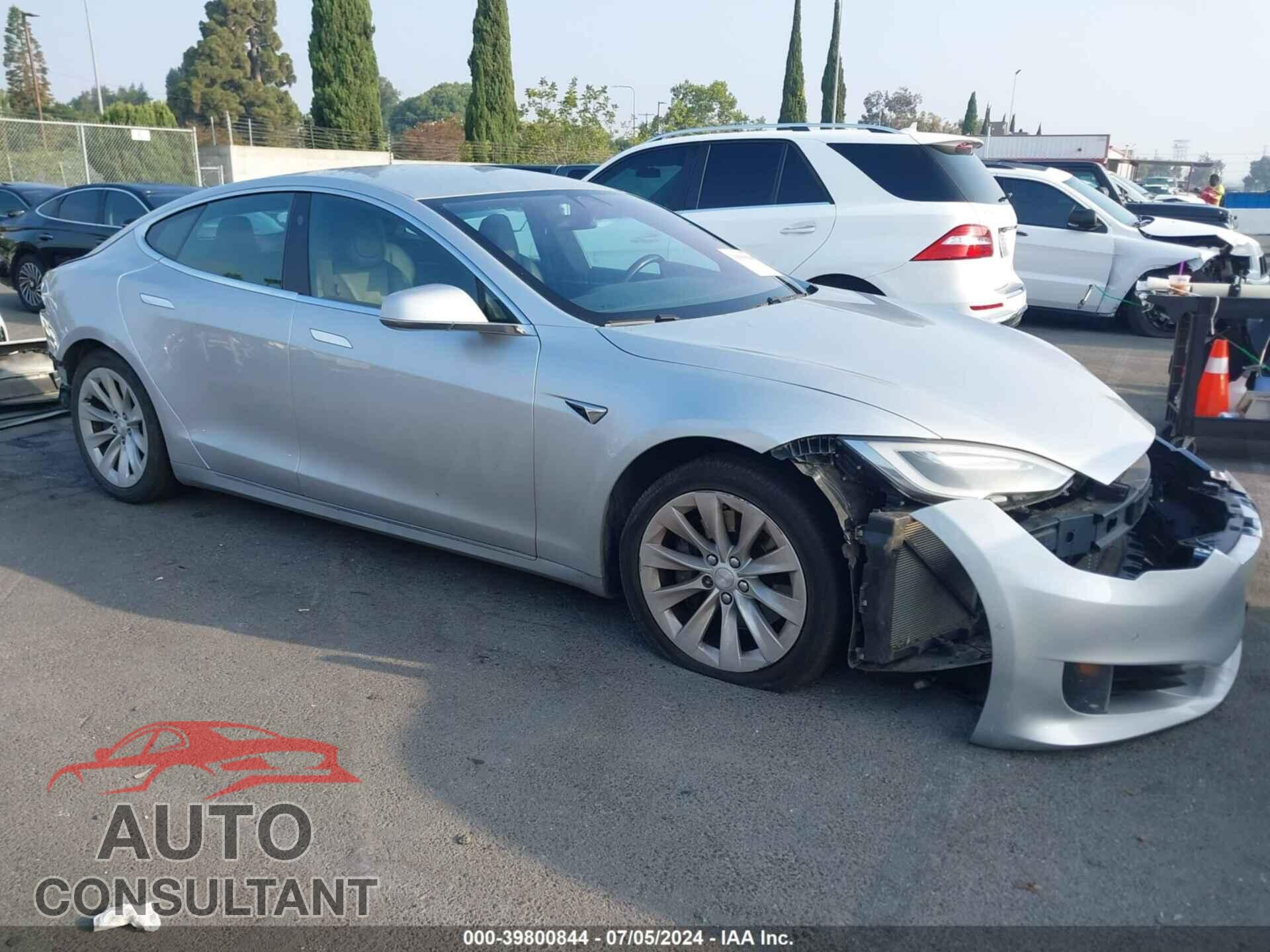 TESLA MODEL S 2017 - 5YJSA1E25HF176416