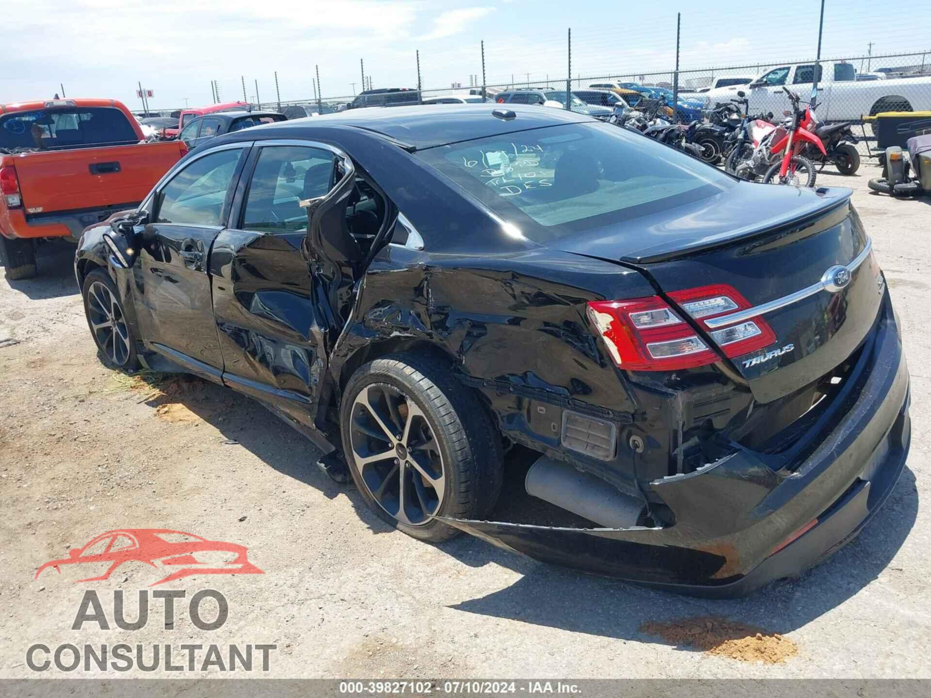 FORD TAURUS 2016 - 1FAHP2E82GG158145