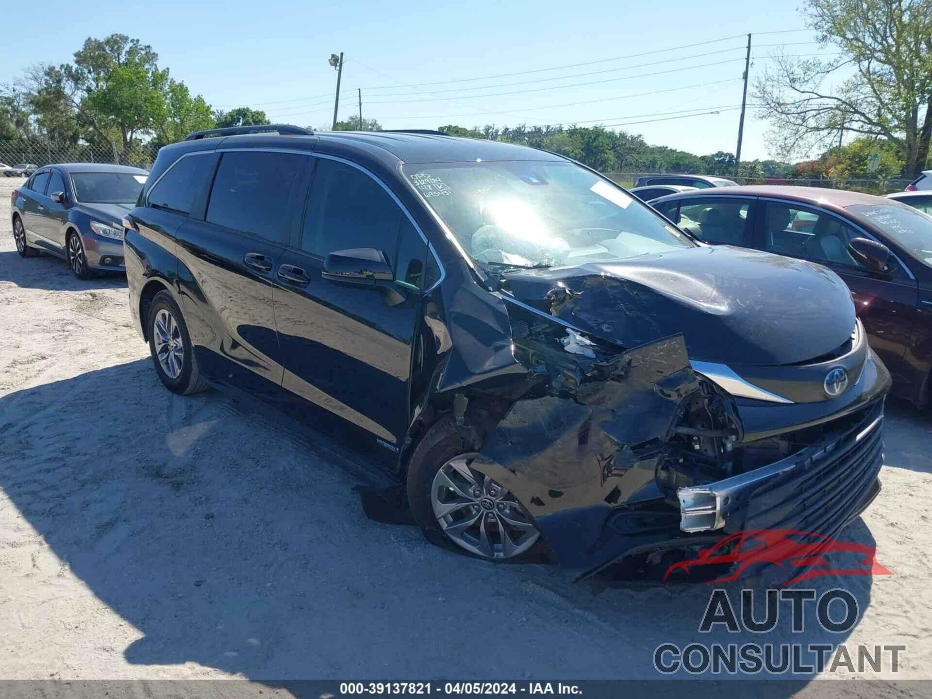 TOYOTA SIENNA 2021 - 5TDKRKEC0MS060876