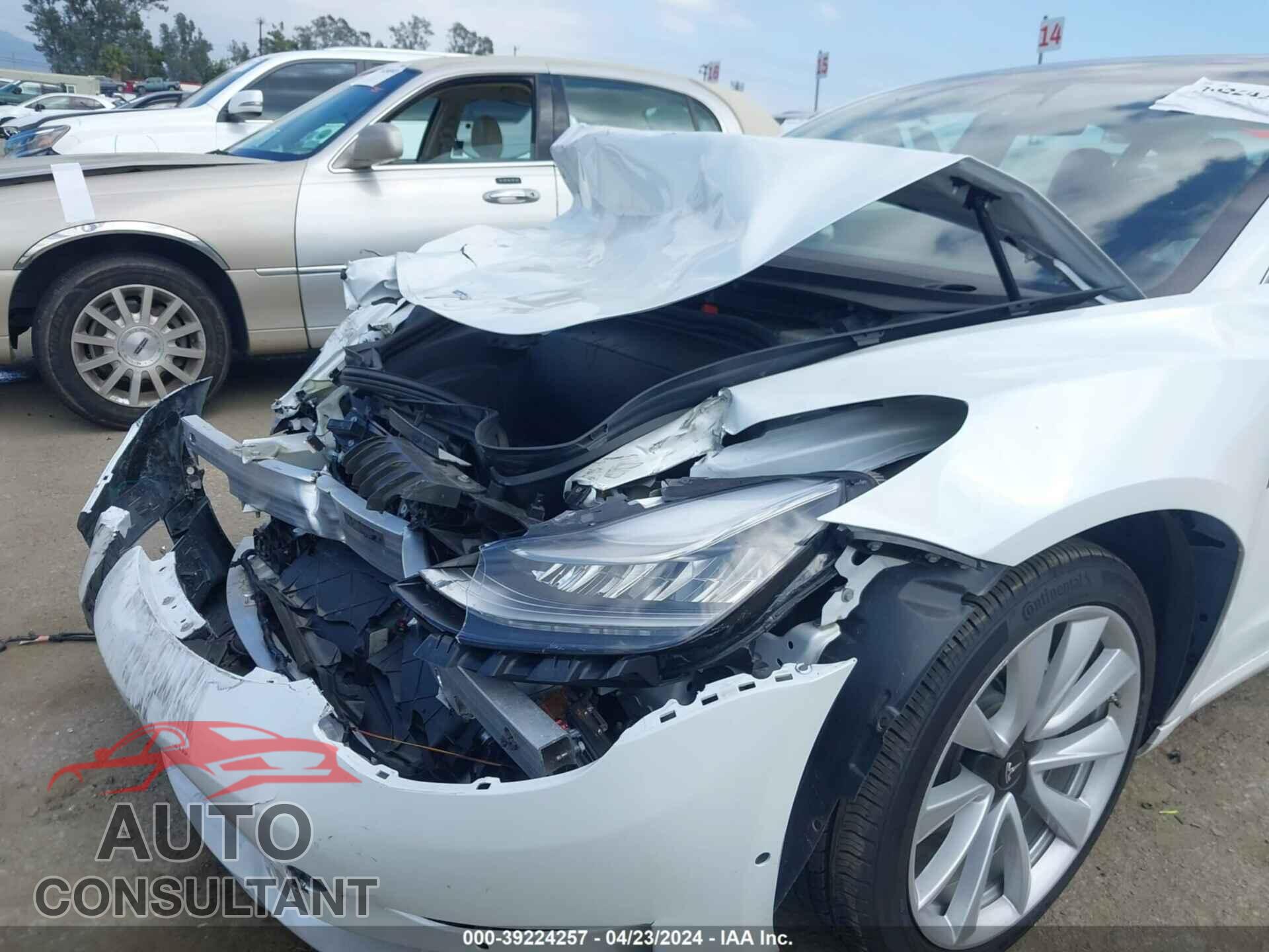 TESLA MODEL 3 2020 - 5YJ3E1EA5LF808033