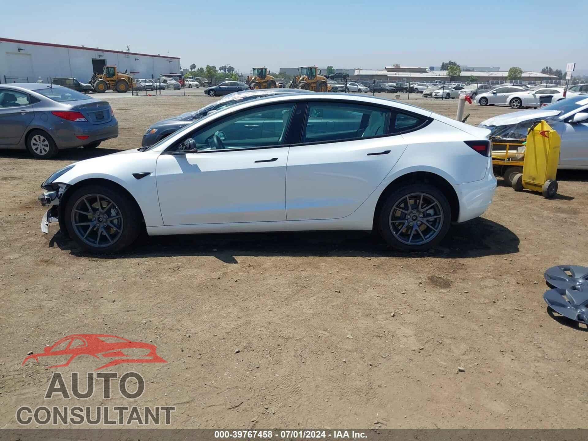 TESLA MODEL 3 2022 - 5YJ3E1EB6NF235655