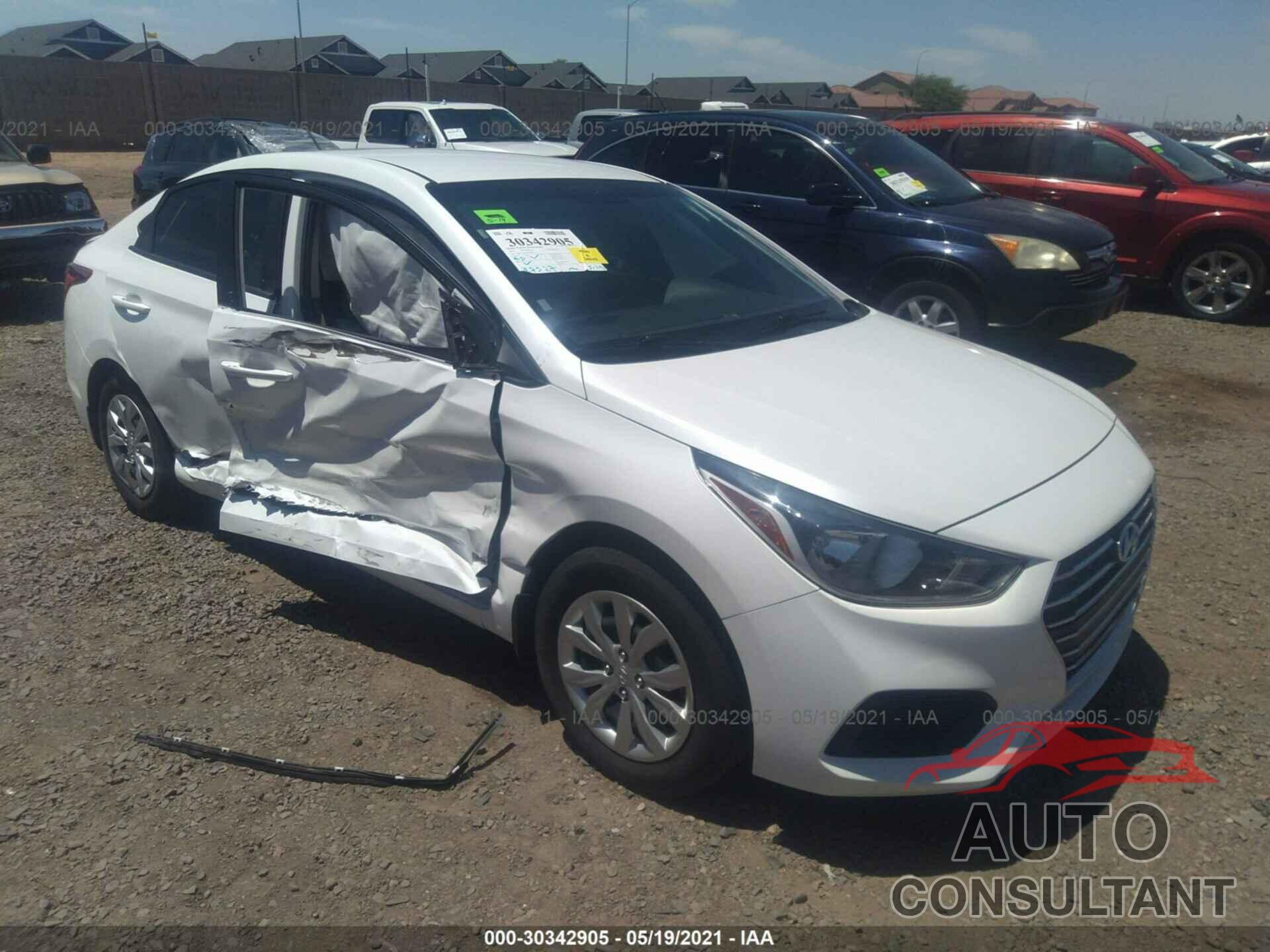 HYUNDAI ACCENT 2019 - 3KPC24A3XKE088380
