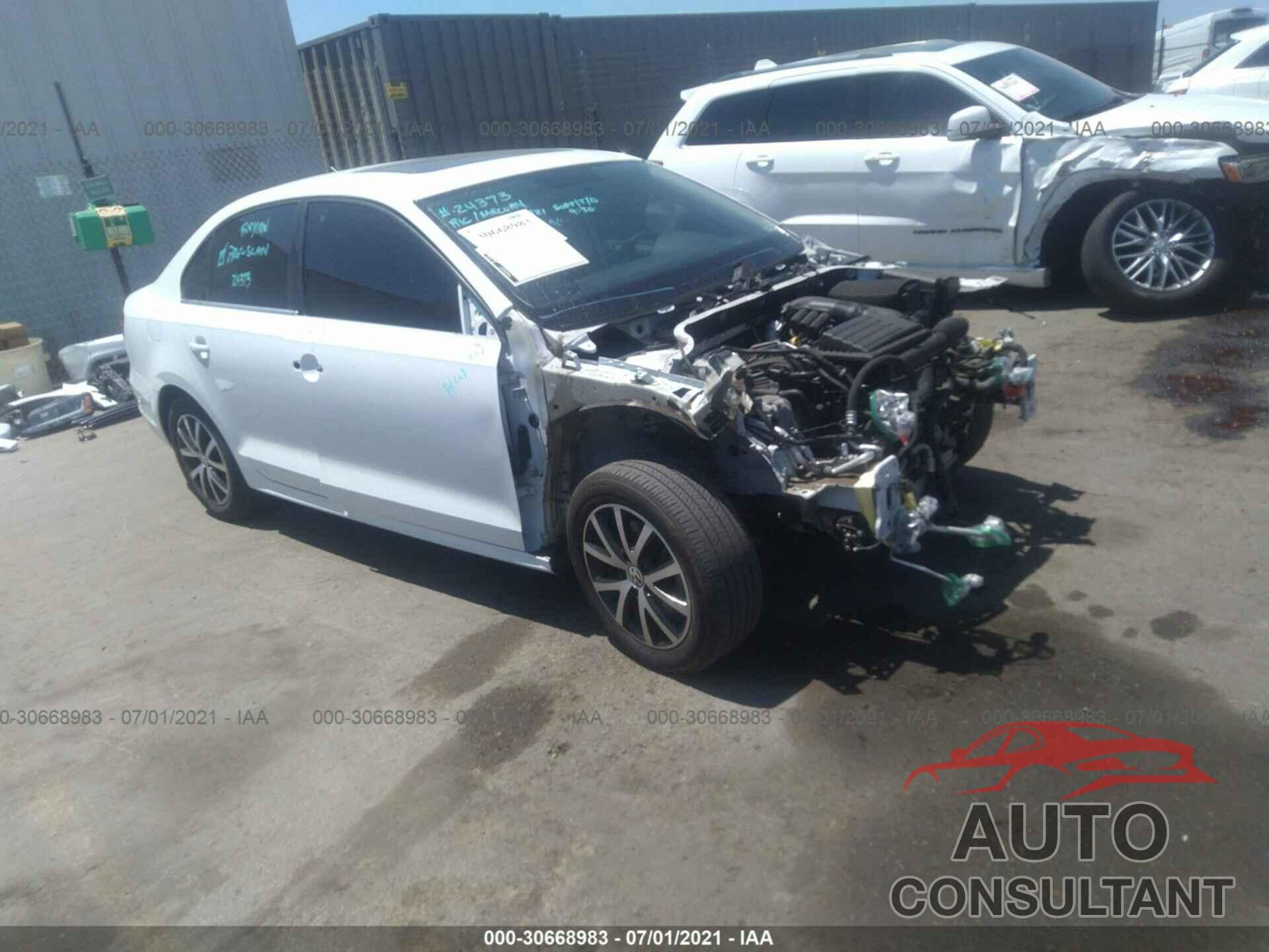 VOLKSWAGEN JETTA 2017 - 3VWDB7AJ2HM371792