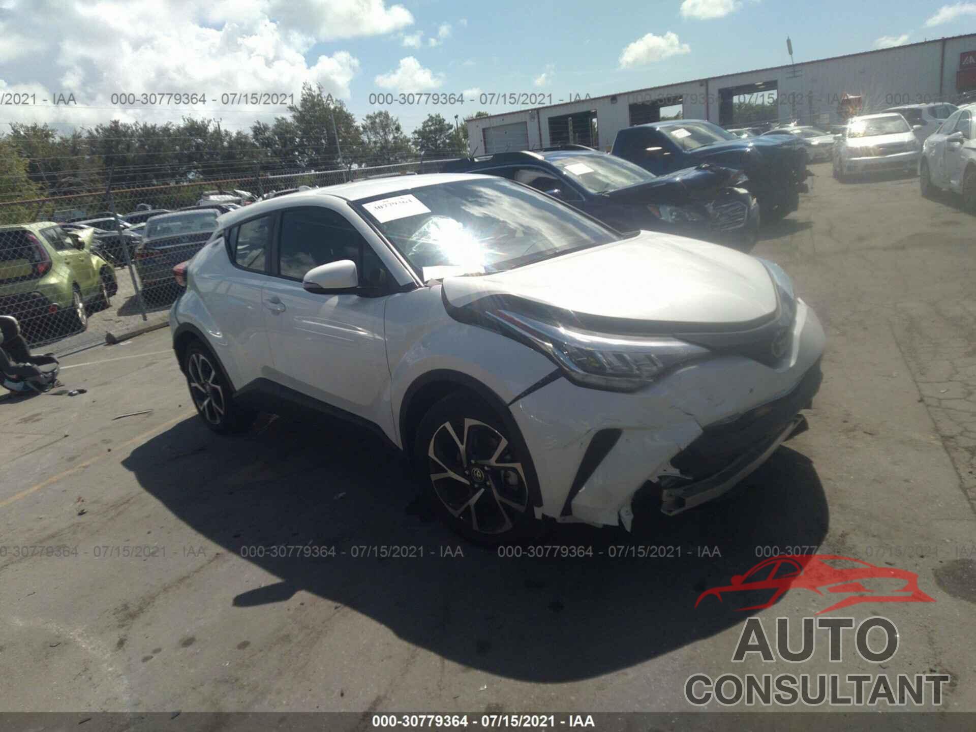 TOYOTA C-HR 2020 - JTNKHMBX8L1088115