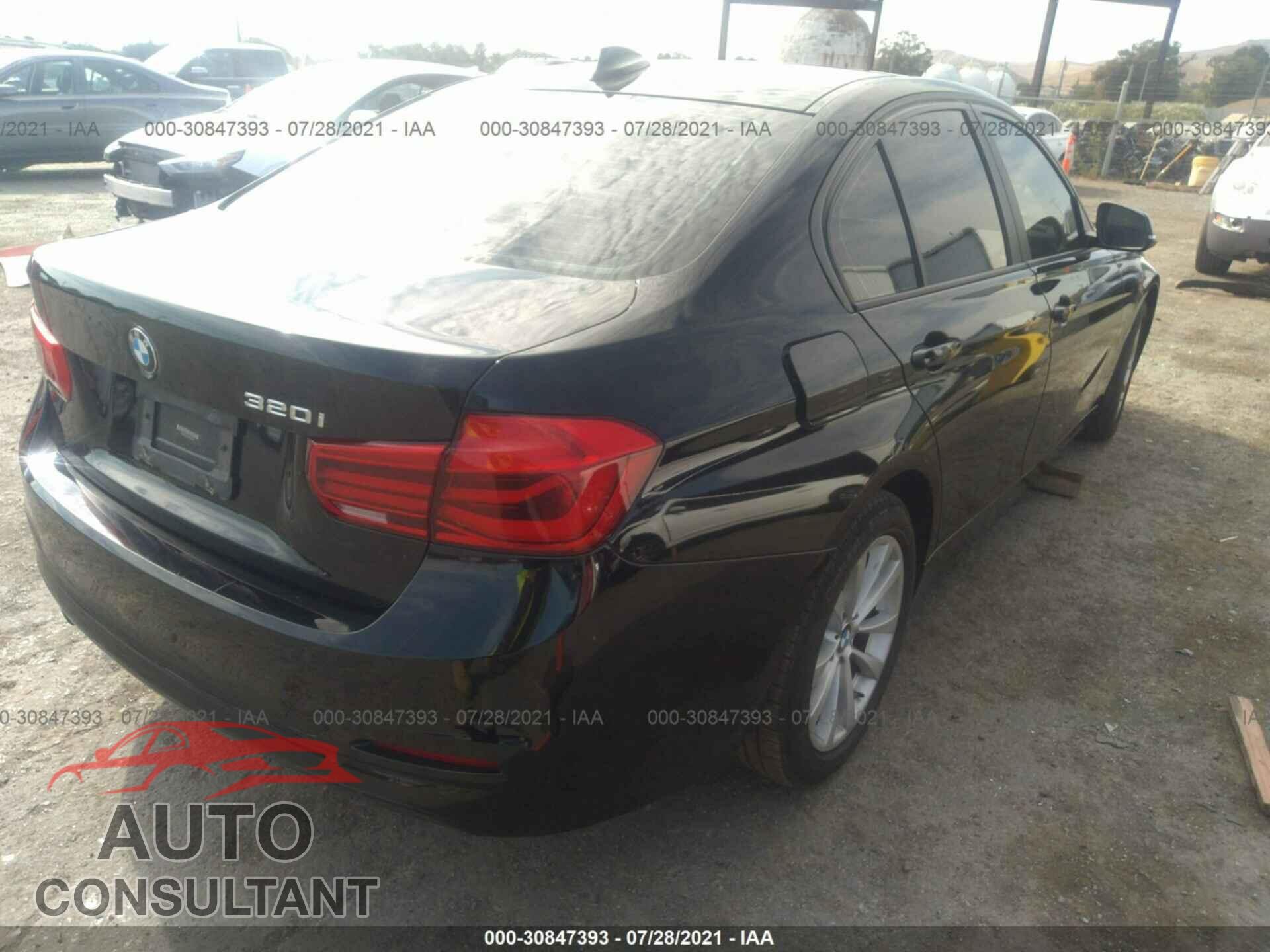 BMW 3 SERIES 2016 - WBA8A9C52GK618220